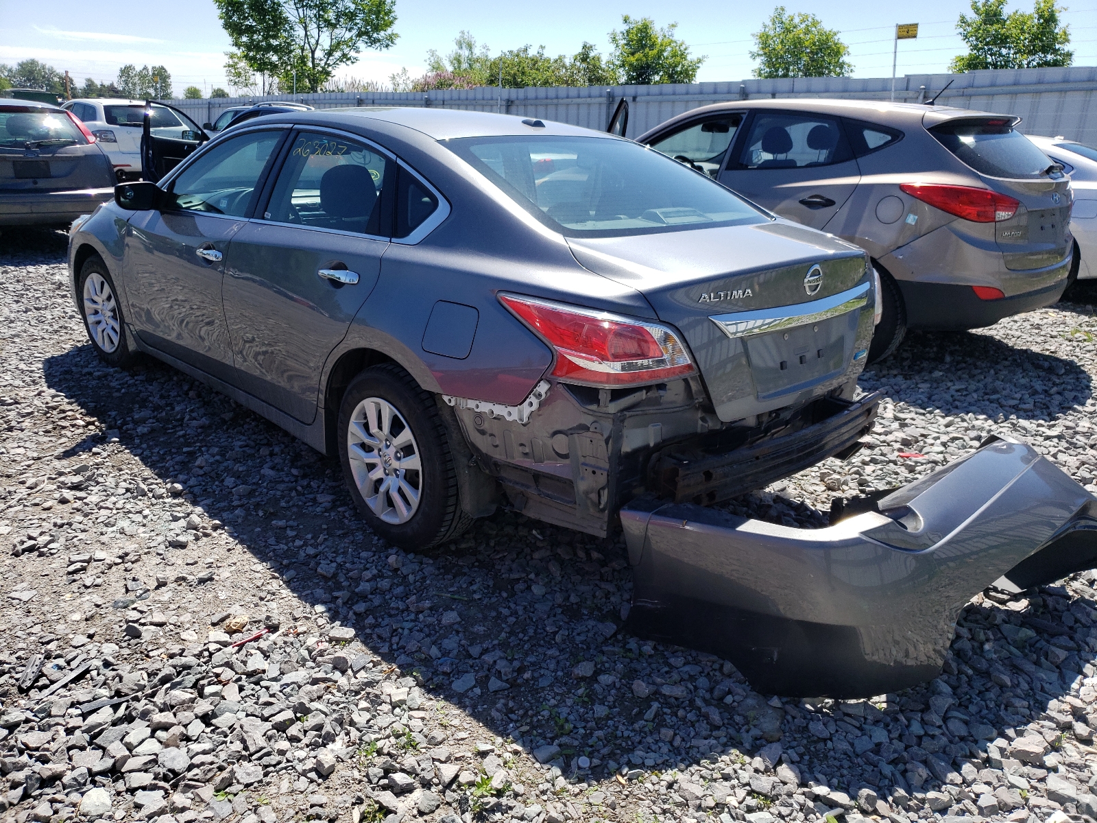 Photo 3 from auction – 2015 NISSAN ALTIMA 2.5 with VIN 1N4AL3AP4FN390515