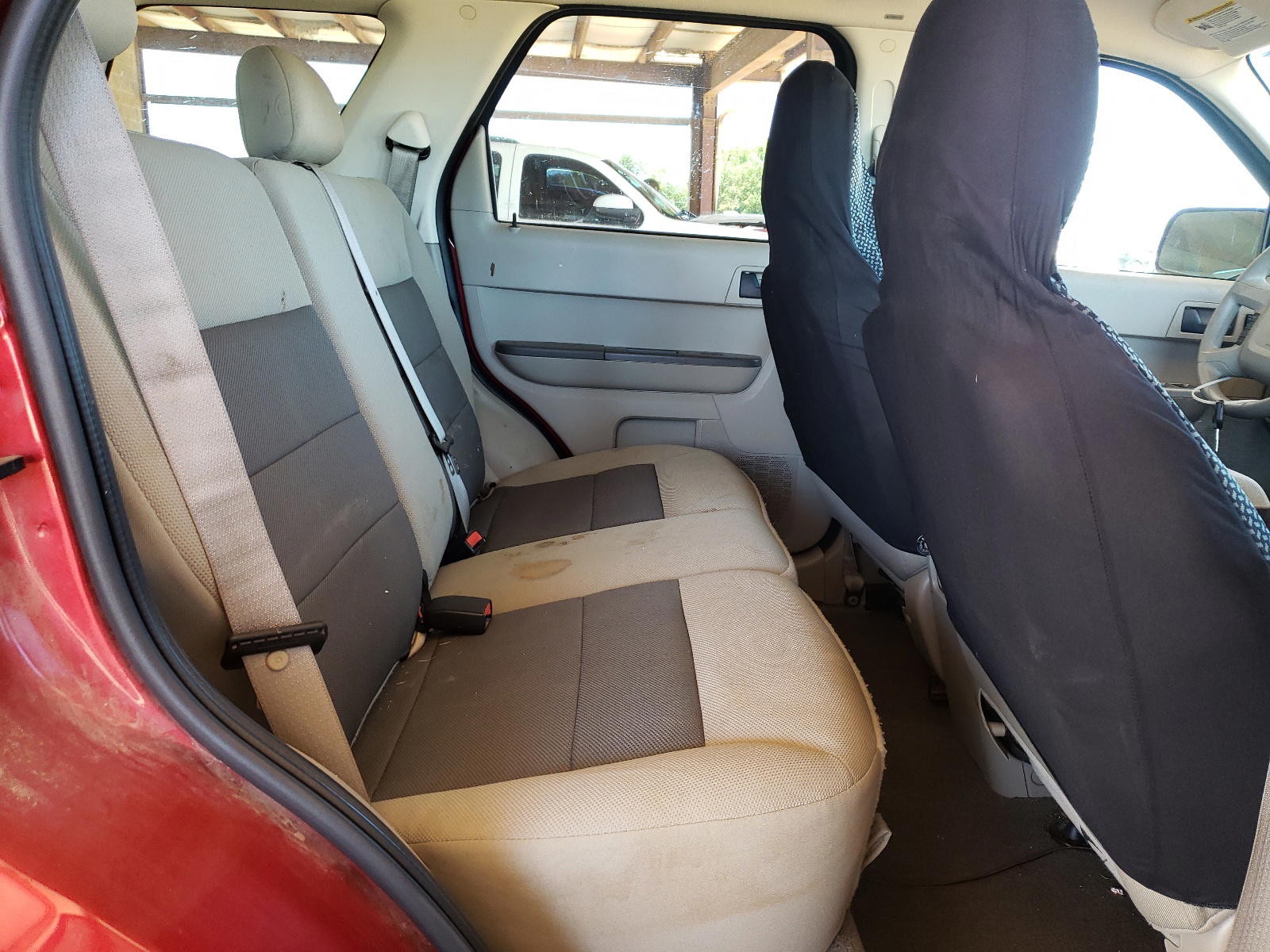 Photo 6 from auction – 2008 FORD ESCAPE XLT with VIN 1FMCU03128KA08702