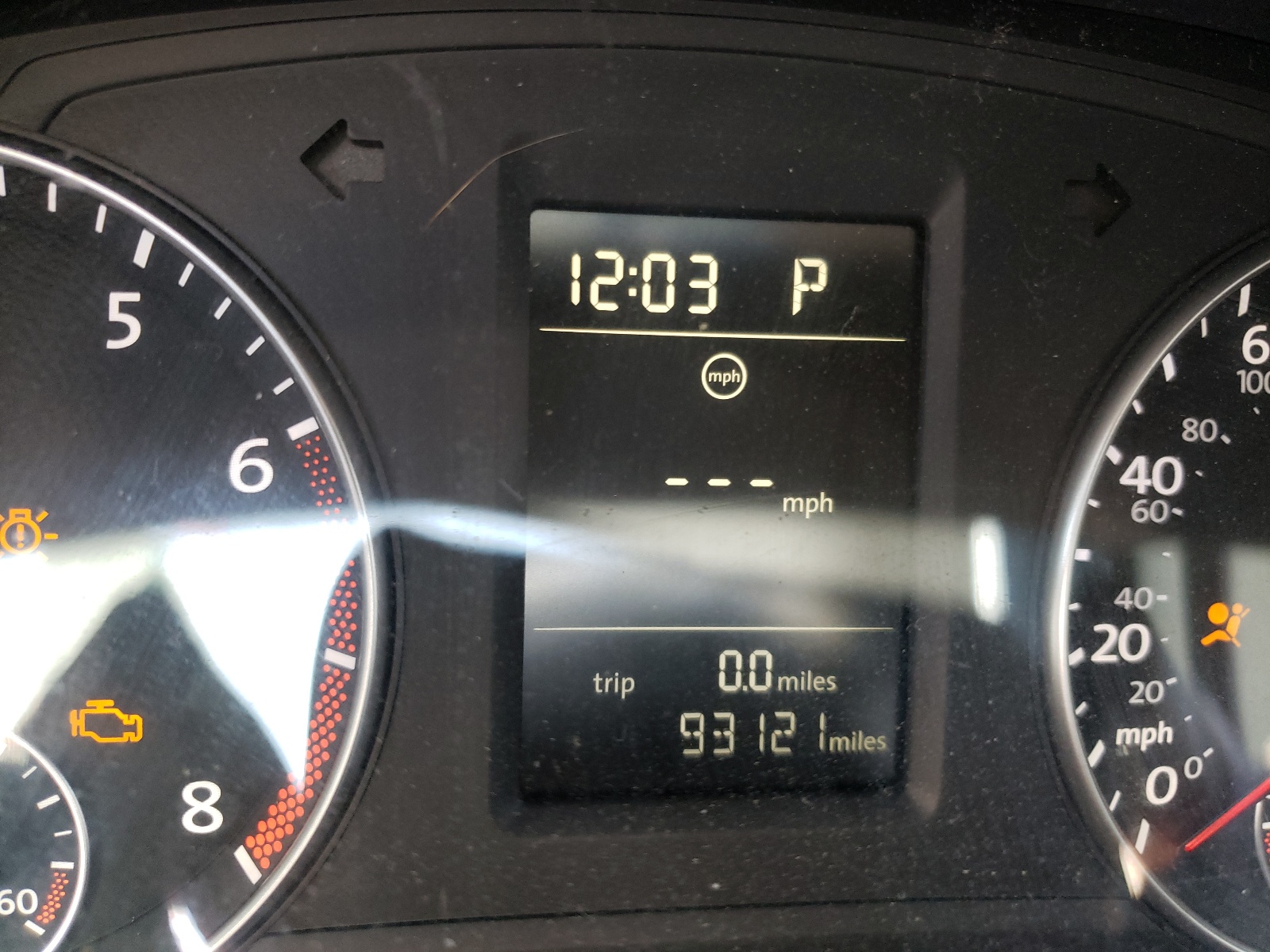Photo 8 from auction – 2015 VOLKSWAGEN PASSAT S with VIN 1VWAT7A30FC083320