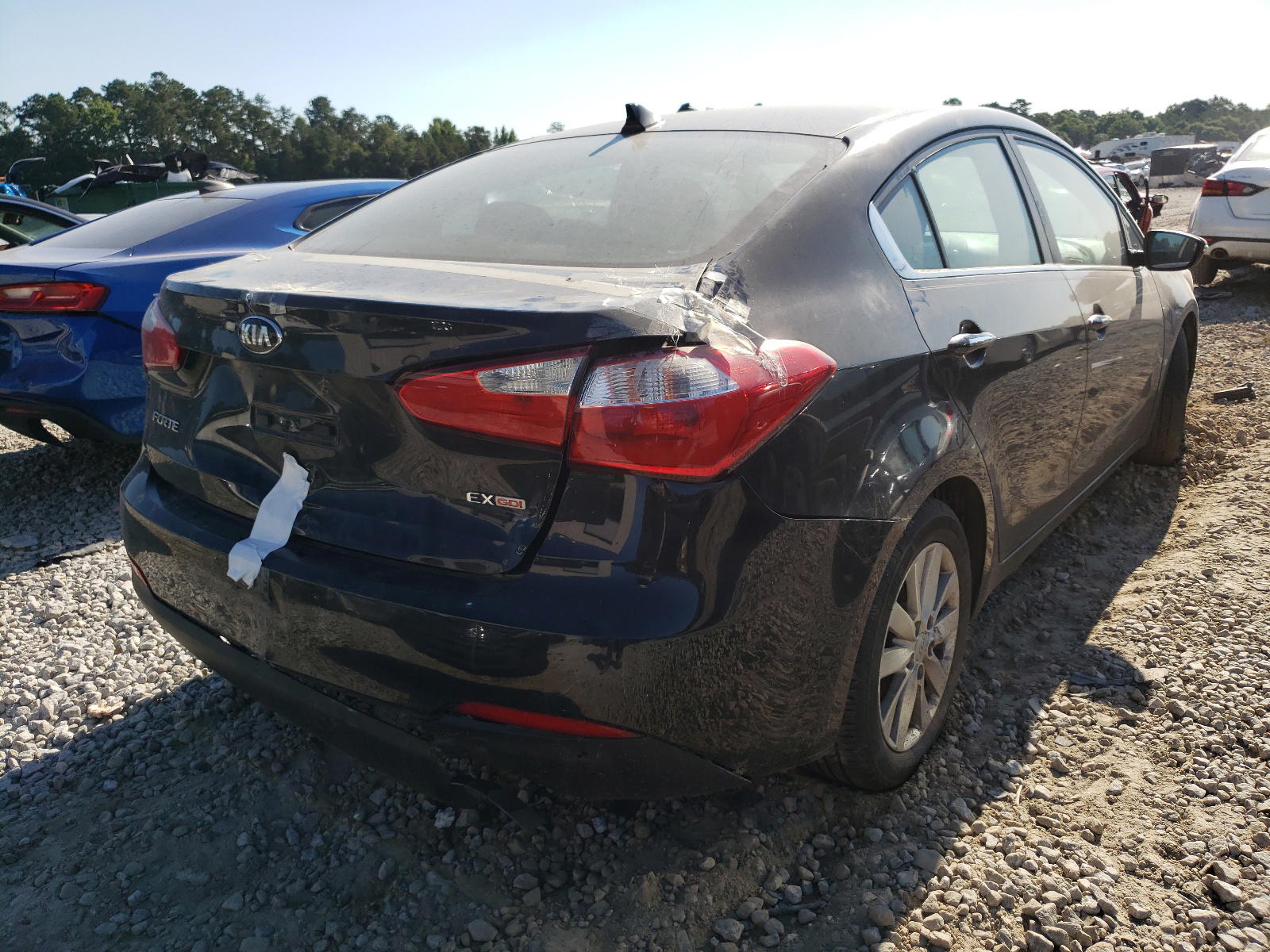Photo 4 from auction – 2015 KIA FORTE EX with VIN KNAFX4A80F5387790