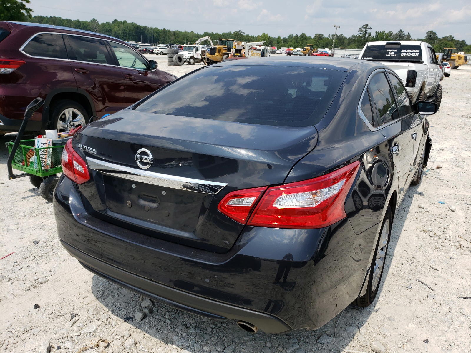 Photo 4 from auction – 2017 NISSAN ALTIMA 2.5 with VIN 1N4AL3AP1HC492093