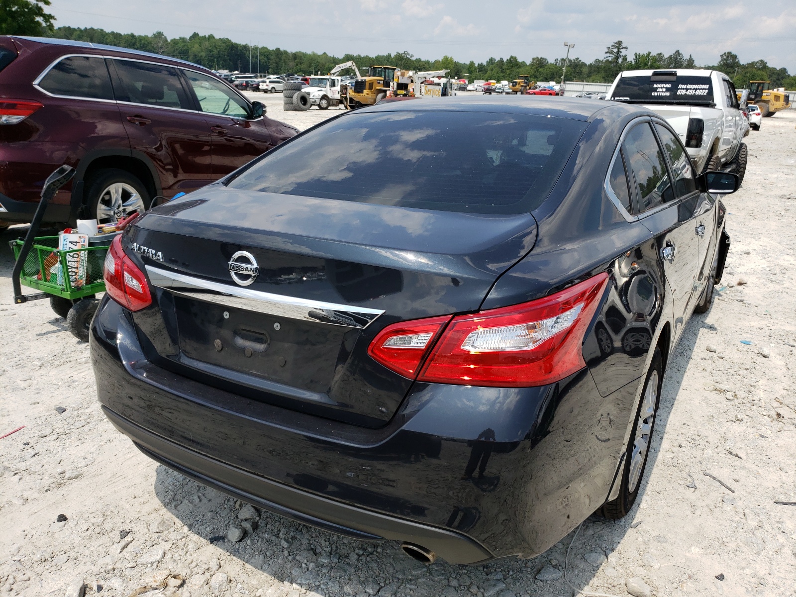 Zdjęcie 4 z aukcji – 2017 NISSAN ALTIMA 2.5 z VIN 1N4AL3AP1HC492093