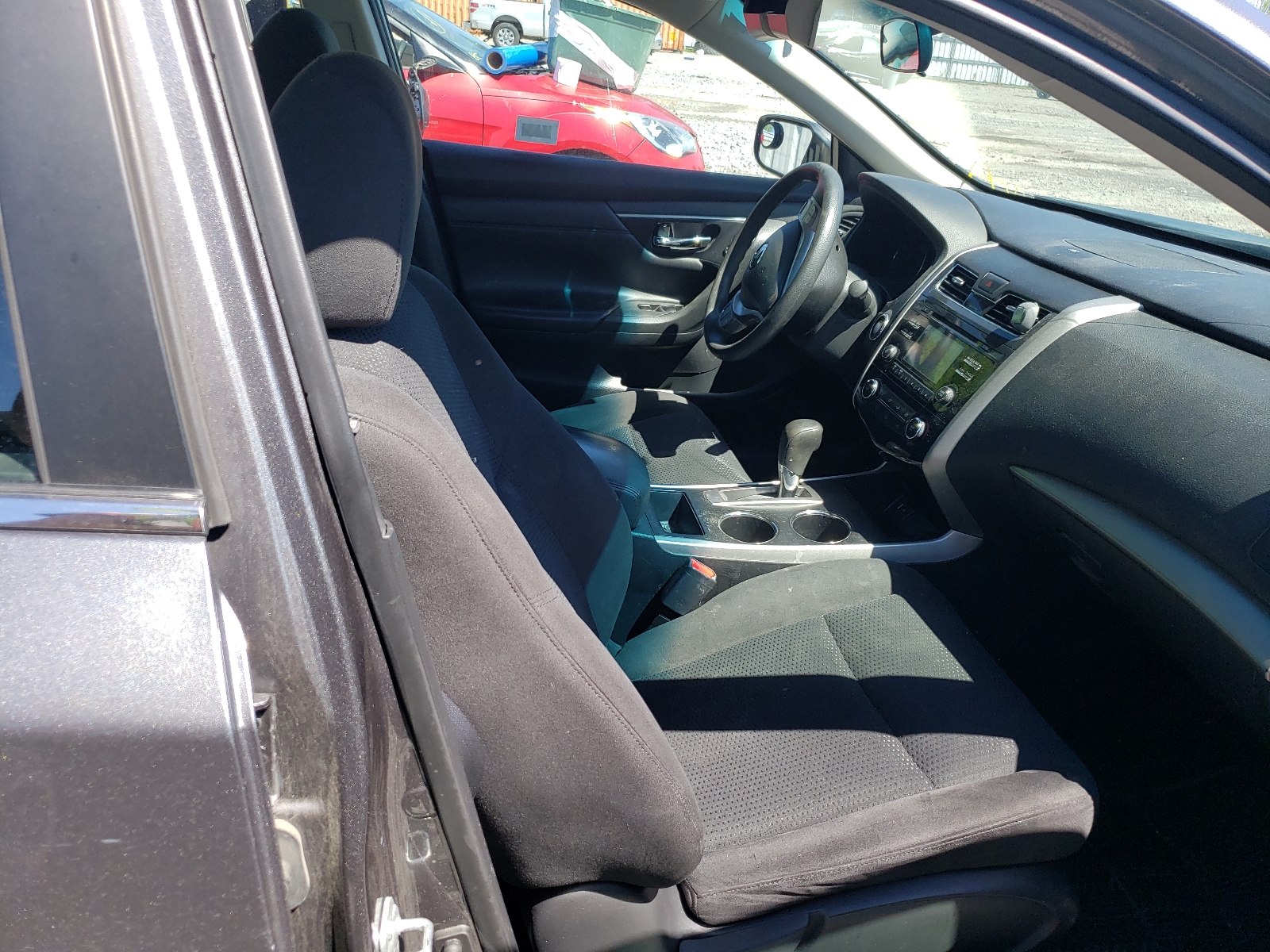 Photo 5 from auction – 2015 NISSAN ALTIMA 2.5 with VIN 1N4AL3AP4FN390515