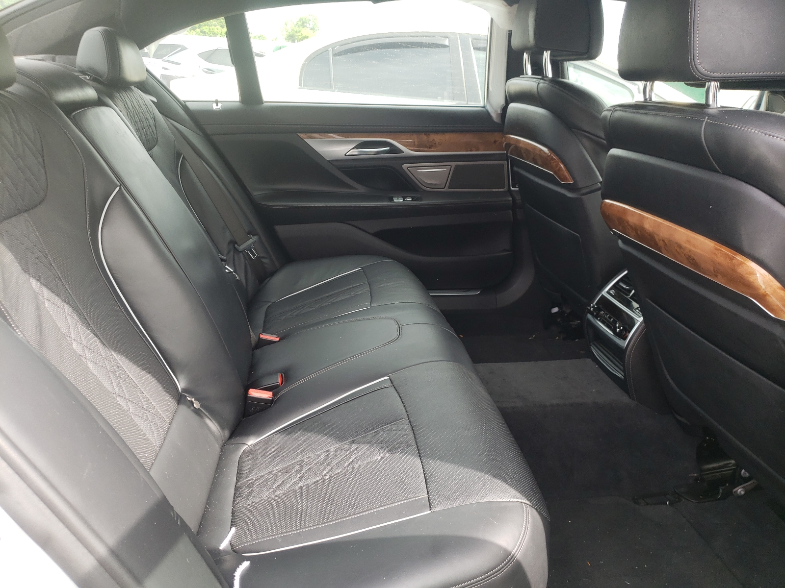 Photo 6 from auction – 2018 BMW 750 I with VIN WBA7F0C5XJGM23100