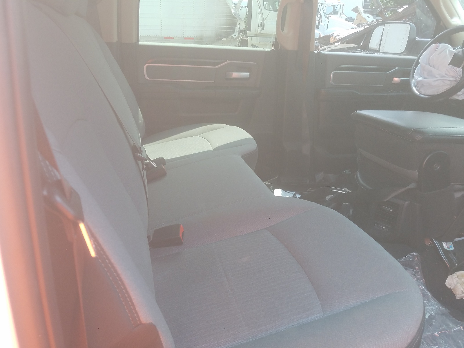 Photo 6 from auction – 2019 RAM 3500 BIG H with VIN 3C63RRHL4KG623813