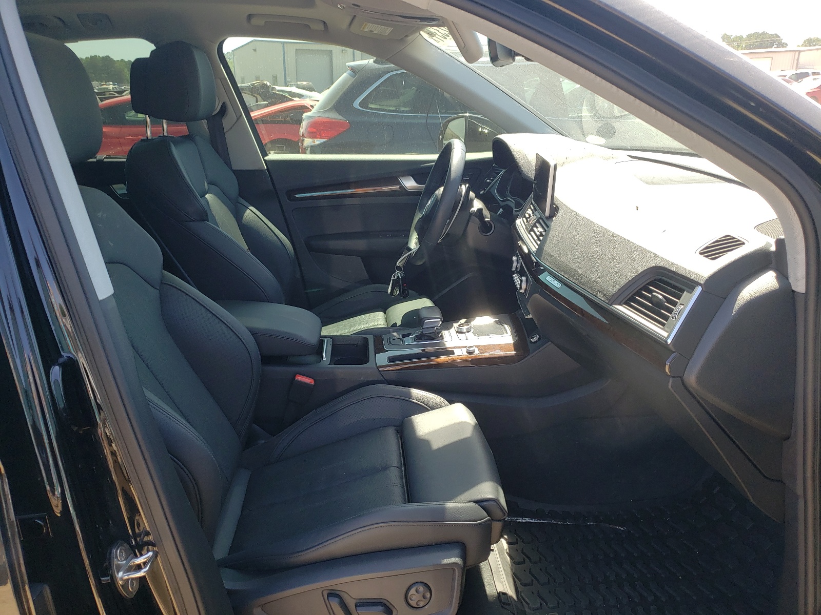 Photo 5 from auction – 2018 AUDI Q5 PREMIUM with VIN WA1BNAFY1J2239358
