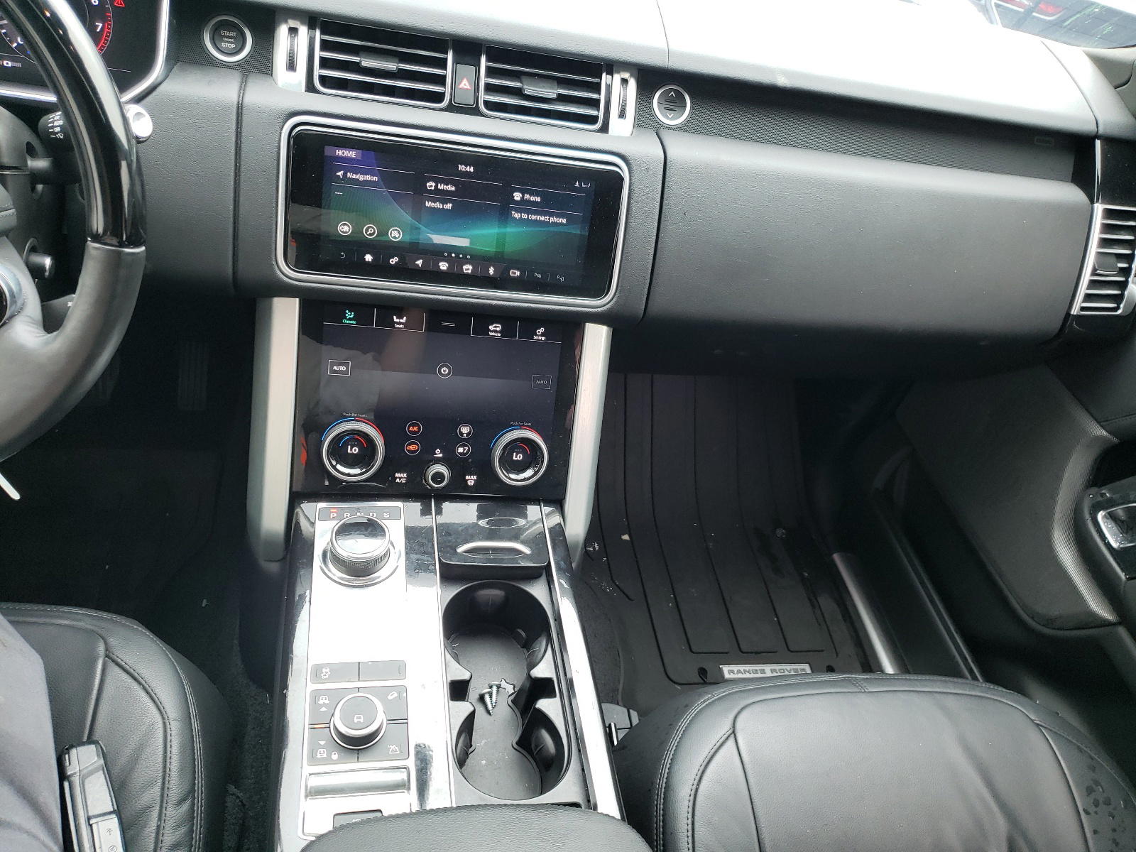 Photo 9 from auction – 2018 LAND ROVER RANGE ROVE with VIN SALGR2RV2JA396256