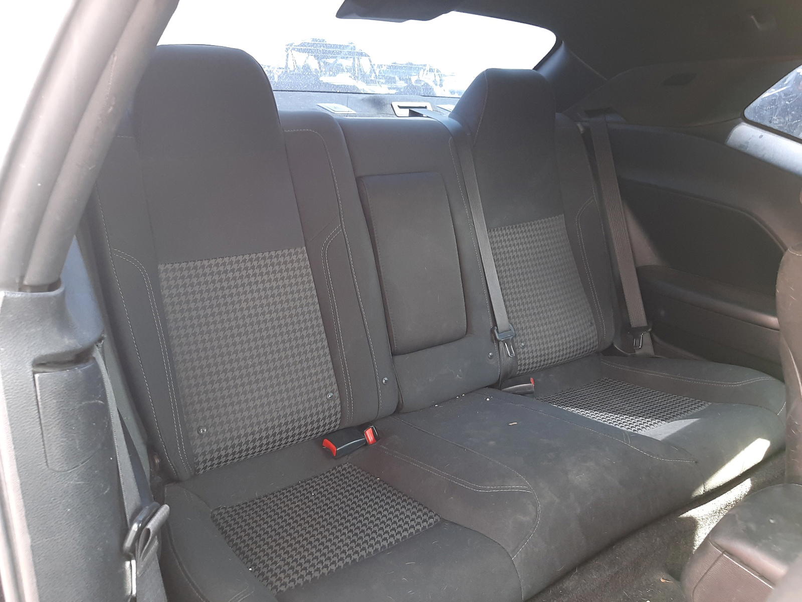 Photo 6 from auction – 2016 DODGE CHALLENGER with VIN 2C3CDZAG0GH254772
