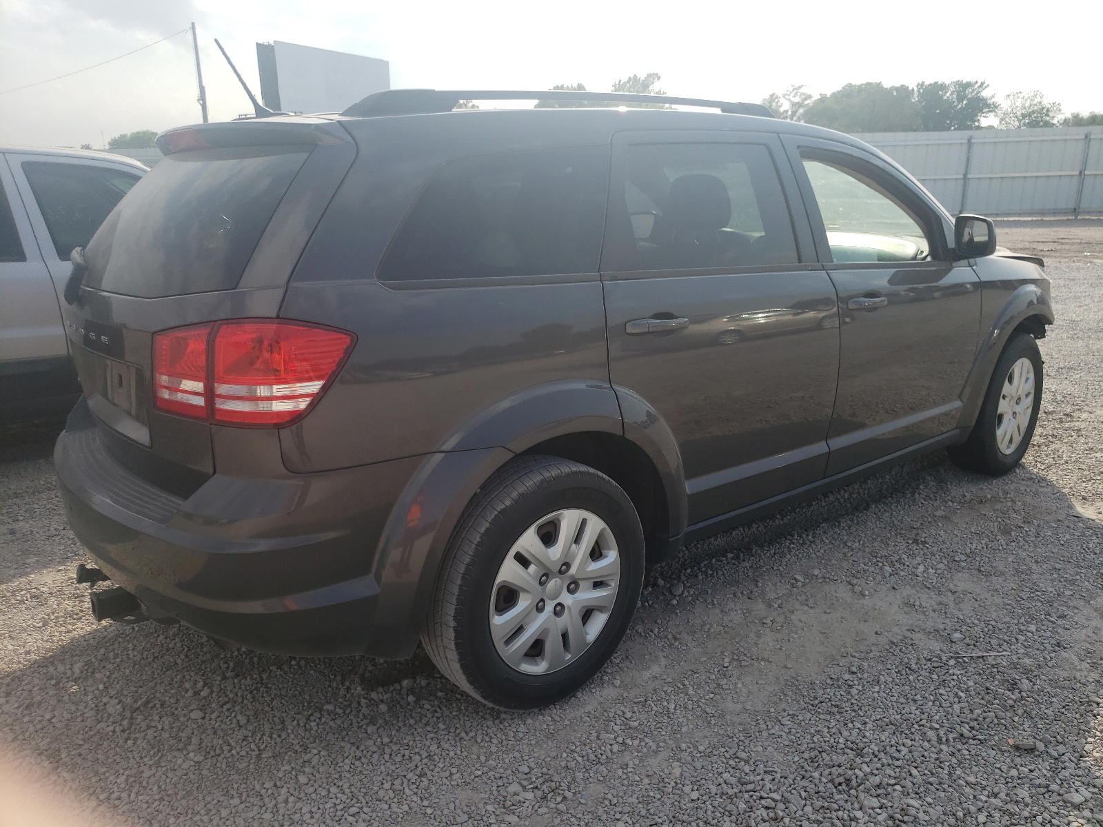 Photo 4 from auction – 2016 DODGE JOURNEY SE with VIN 3C4PDCAB2GT114874