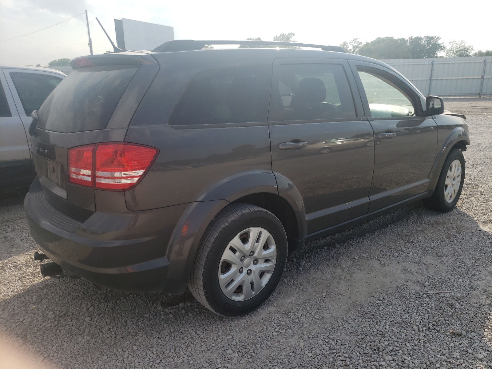 Фото 4 с аукциона – 2016 DODGE JOURNEY SE с VIN 3C4PDCAB2GT114874