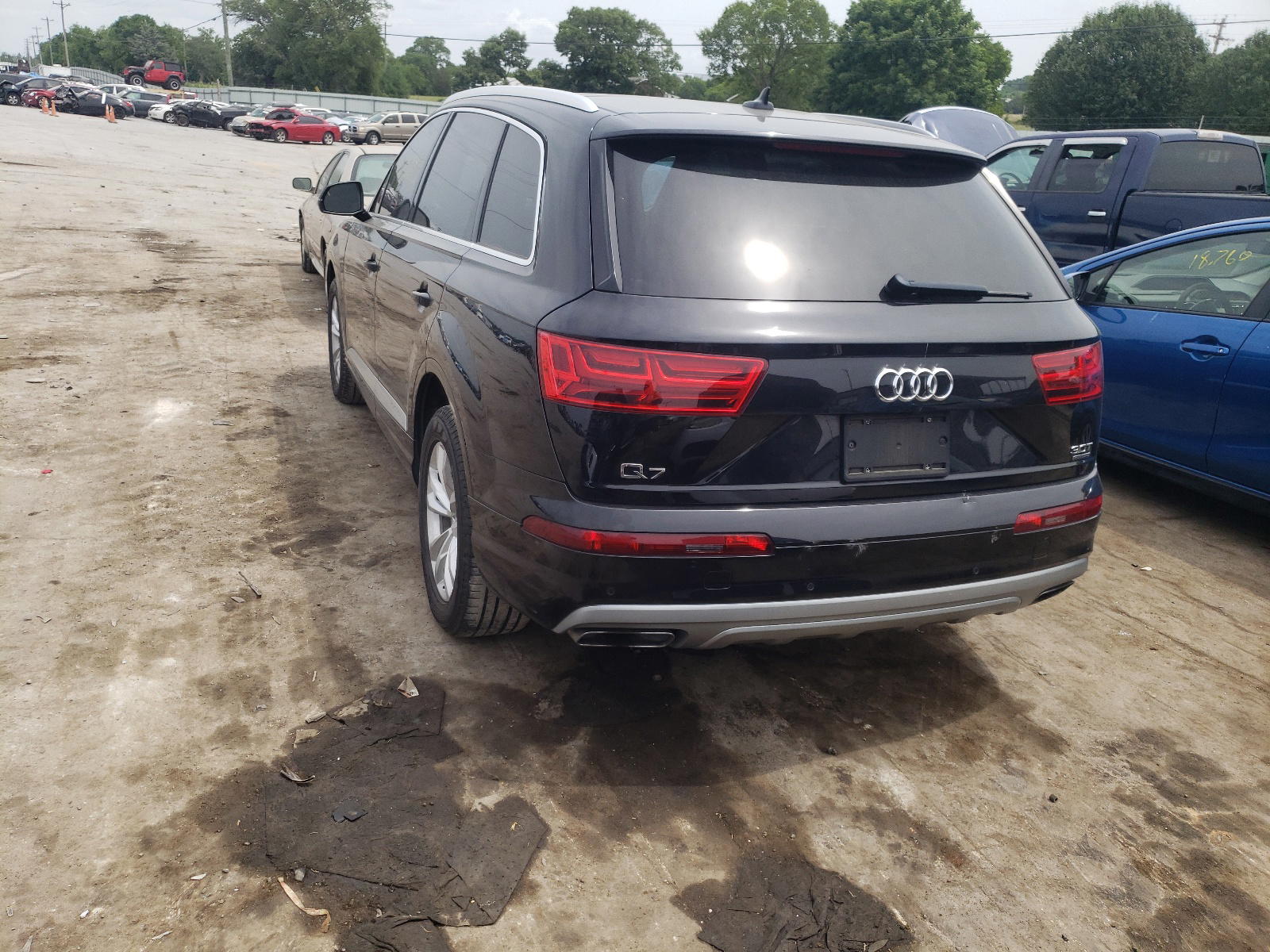 Photo 3 from auction – 2017 AUDI Q7 PREMIUM with VIN WA1LAAF73HD045470