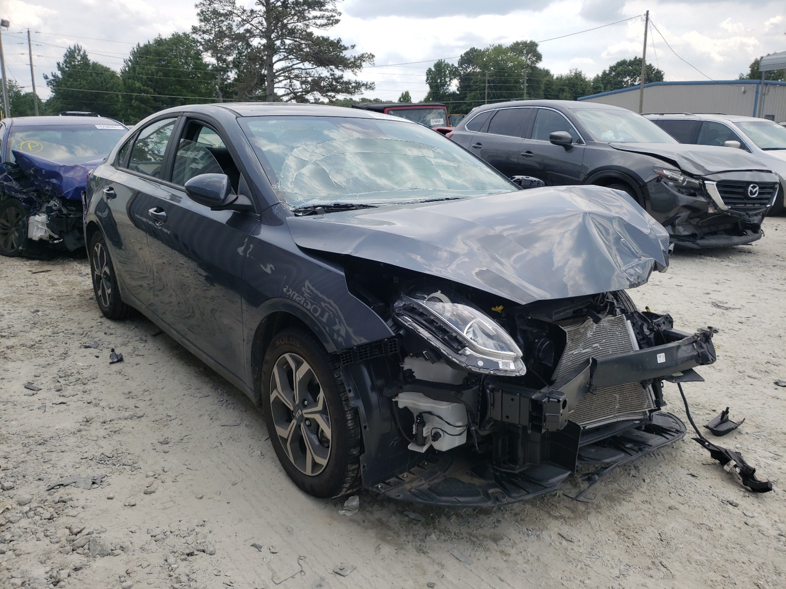 KIA FORTE FE 2020 with VIN 3KPF24AD4LE255677 - Photo from auction