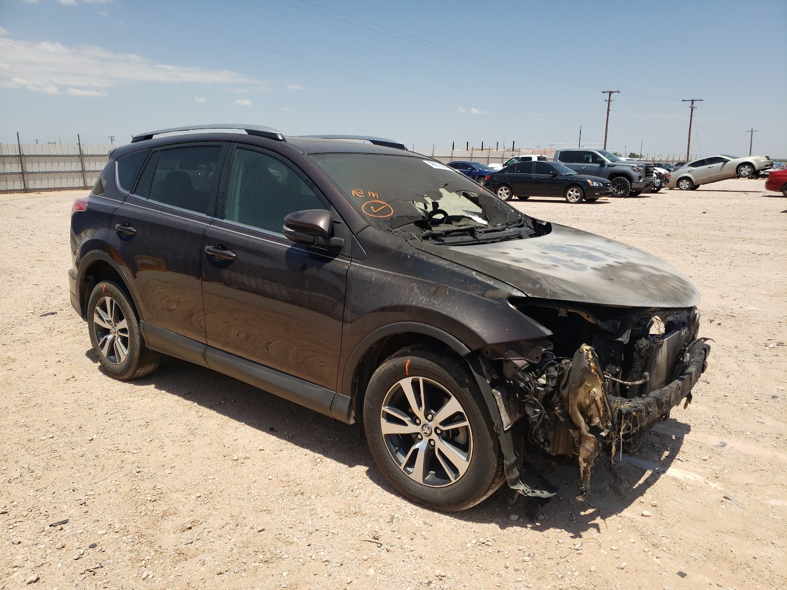 Photo 1 from auction – 2017 TOYOTA RAV4 XLE with VIN 2T3WFREV2HW402207