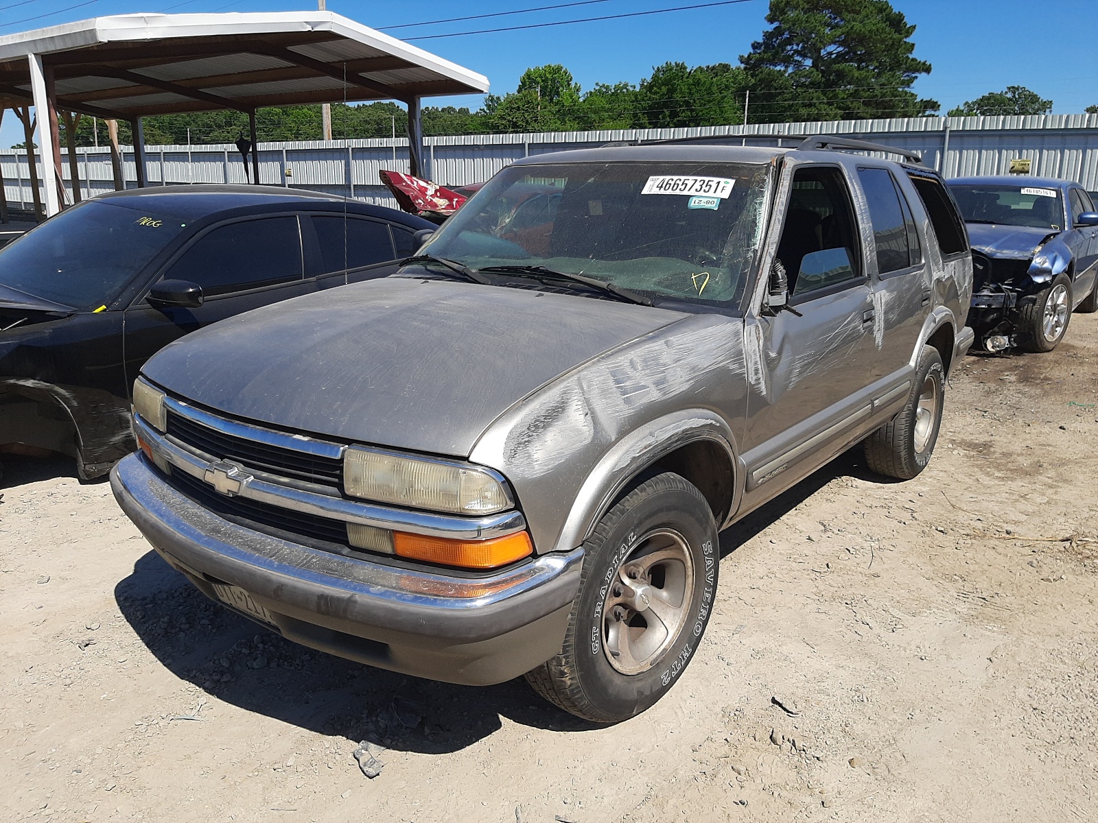 Photo 2 from auction – 1999 CHEVROLET BLAZER with VIN 1GNCS13W0X2234674