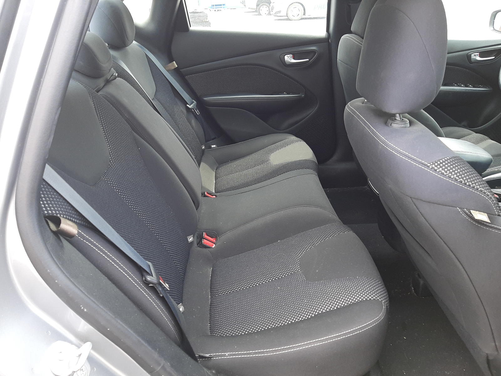 Photo 6 from auction – 2015 DODGE DART SXT with VIN 1C3CDFBB7FD432237