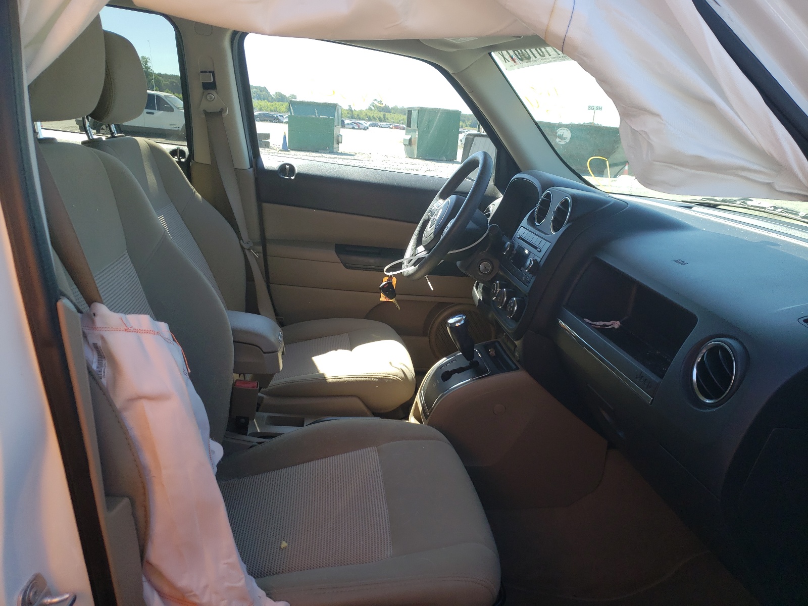 Photo 5 from auction – 2017 JEEP PATRIOT SP with VIN 1C4NJPBA7HD116754