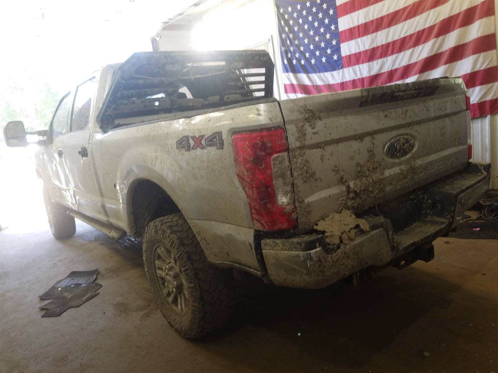 Photo 3 from auction – 2017 FORD F250 SUPER with VIN 1FT7W2BT1HEC02909
