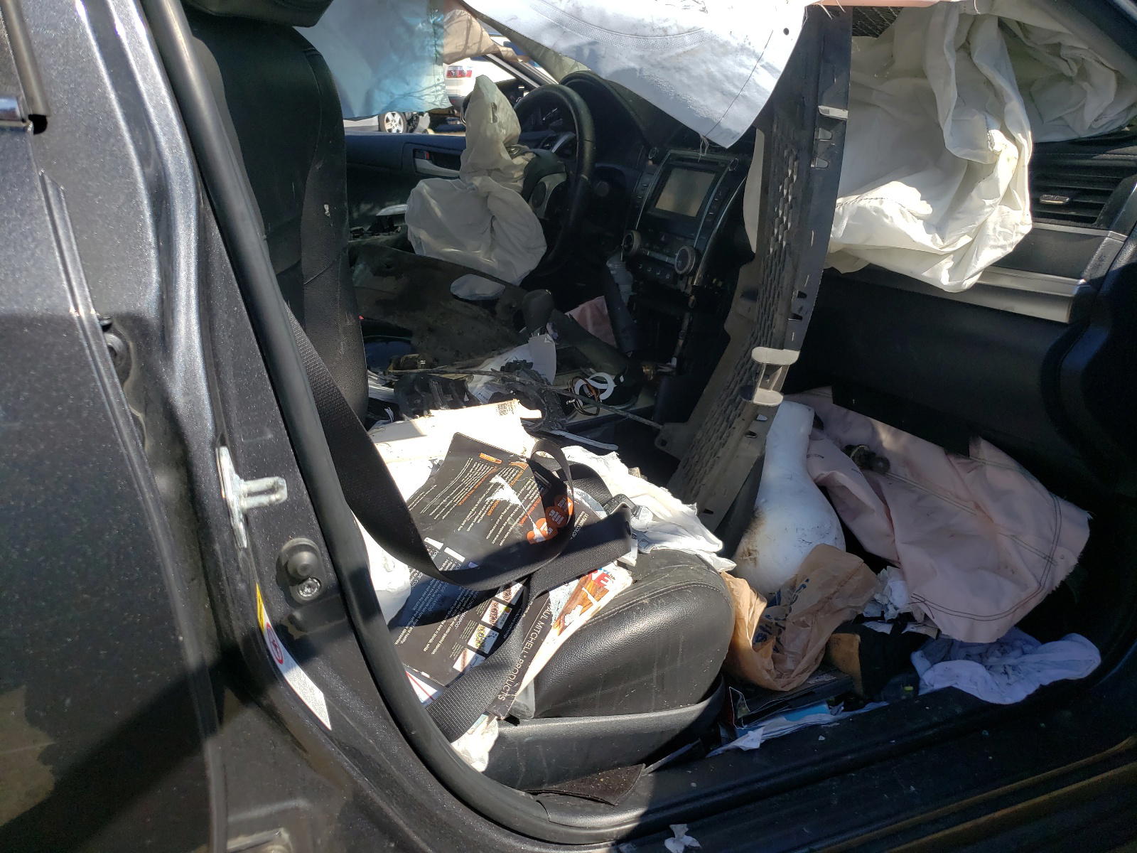Photo 5 from auction – 2012 TOYOTA CAMRY BASE with VIN 4T1BF1FK4CU091630