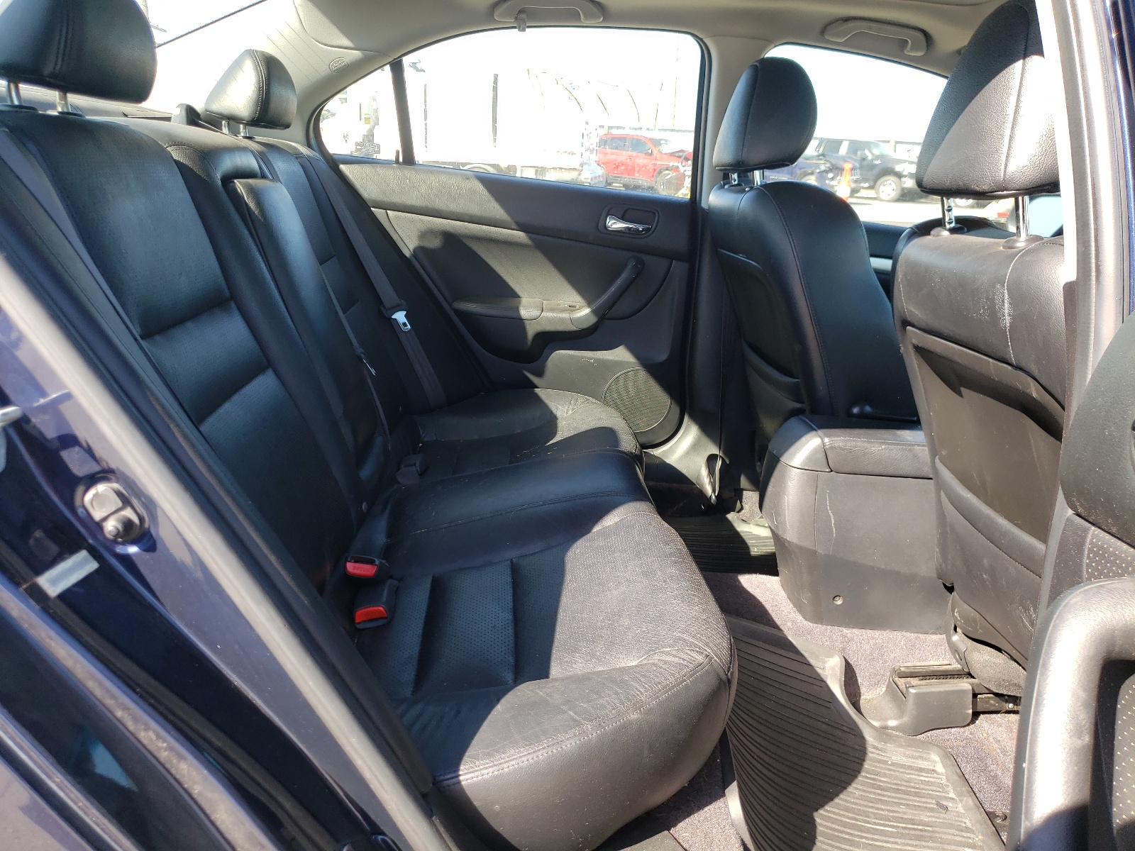 Photo 6 from auction – 2006 ACURA TSX with VIN JH4CL96956C010124