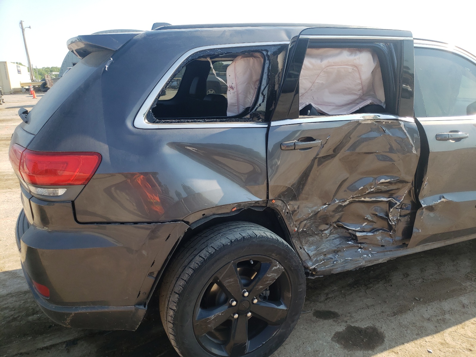 Photo 9 from auction – 2014 JEEP GRAND CHER with VIN 1C4RJFAG1EC541311