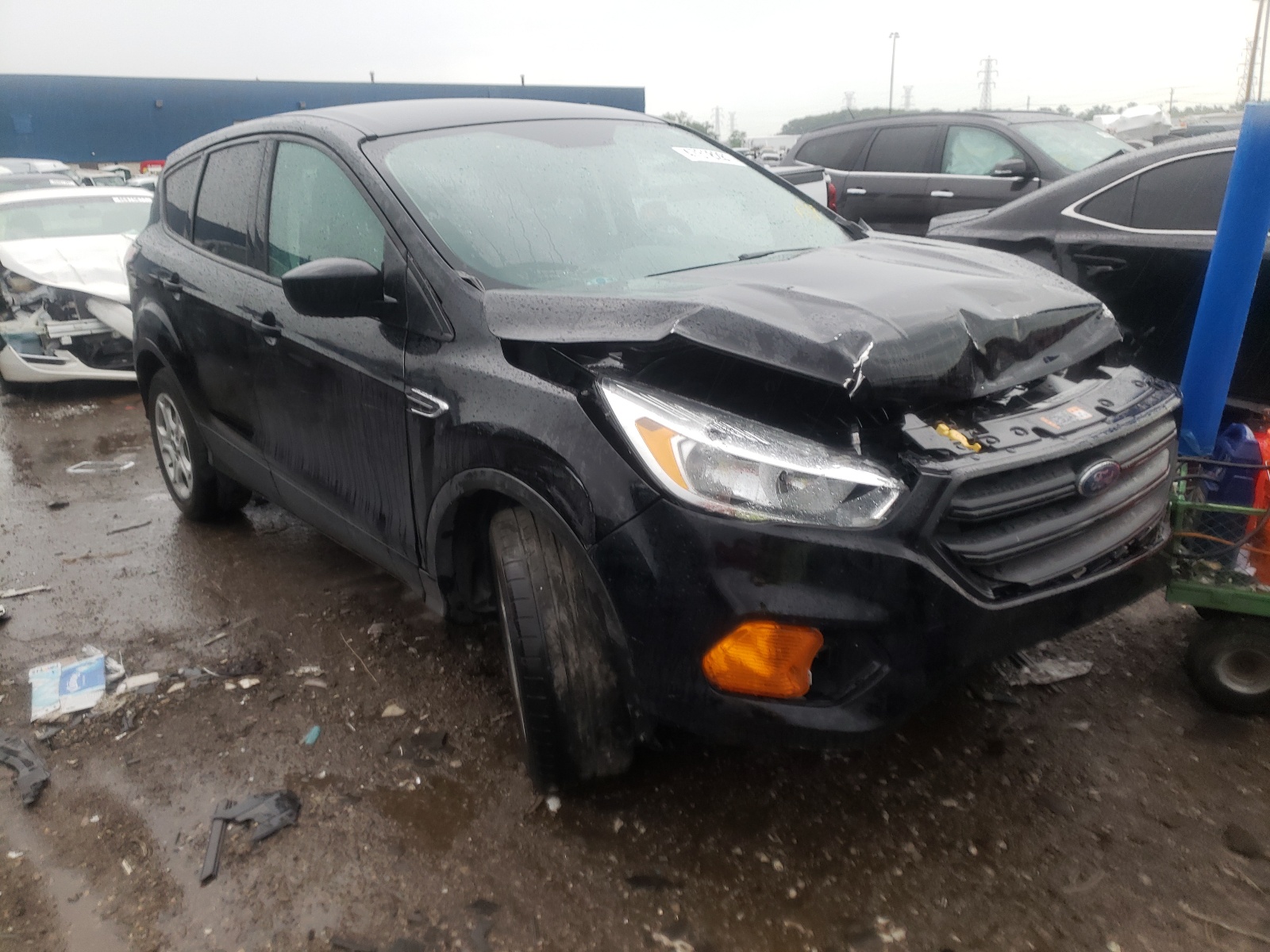 FORD ESCAPE S 2017 con VIN 1FMCU0F72HUD22547 - Foto de la subasta
