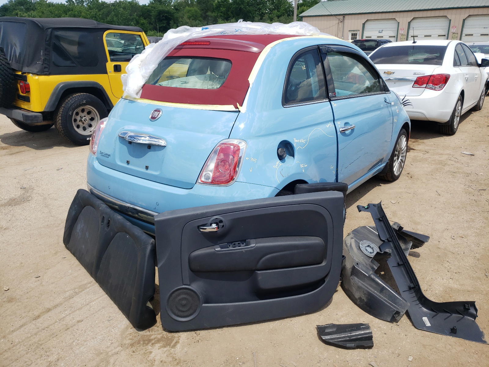 Photo 4 from auction – 2017 FIAT 500 LOUNGE with VIN 3C3CFFER5HT629665