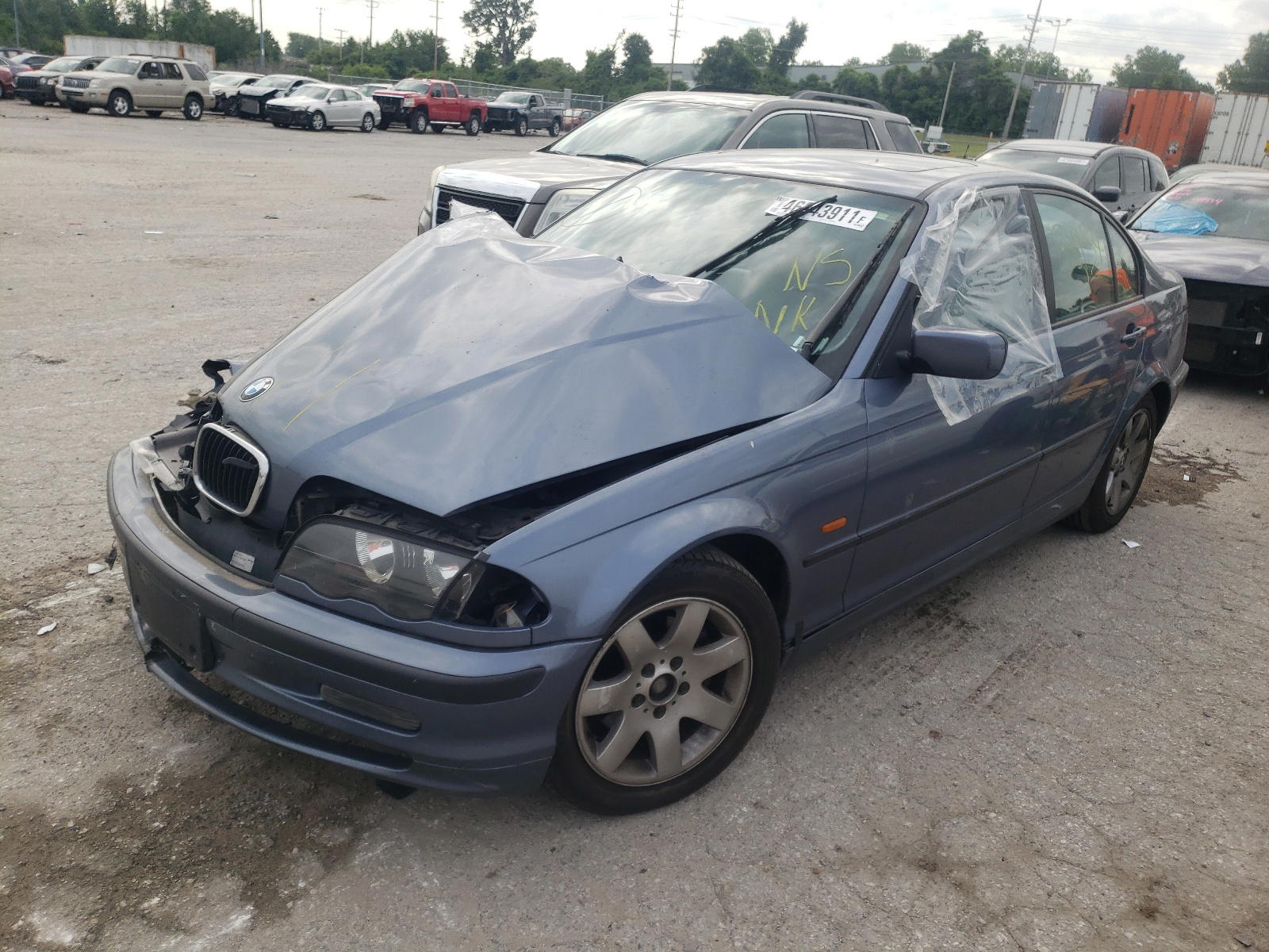 Photo 2 from auction – 2000 BMW 325I with VIN WBAAM3340YFP70696