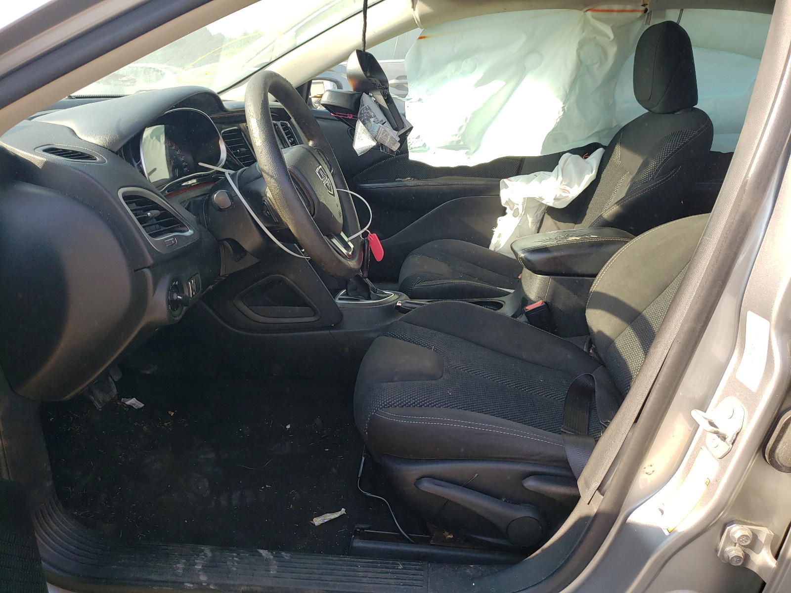 Photo 5 from auction – 2015 DODGE DART SXT with VIN 1C3CDFBB4FD186876