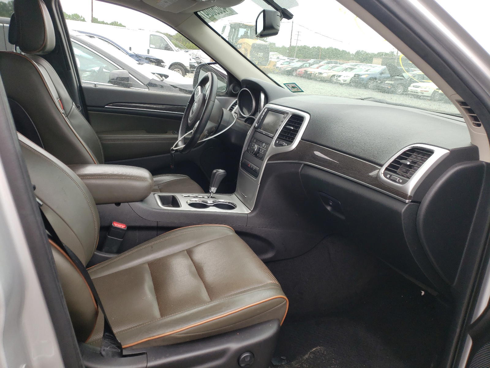 Photo 5 from auction – 2011 JEEP GRAND CHER with VIN 1J4RR4GG2BC678820