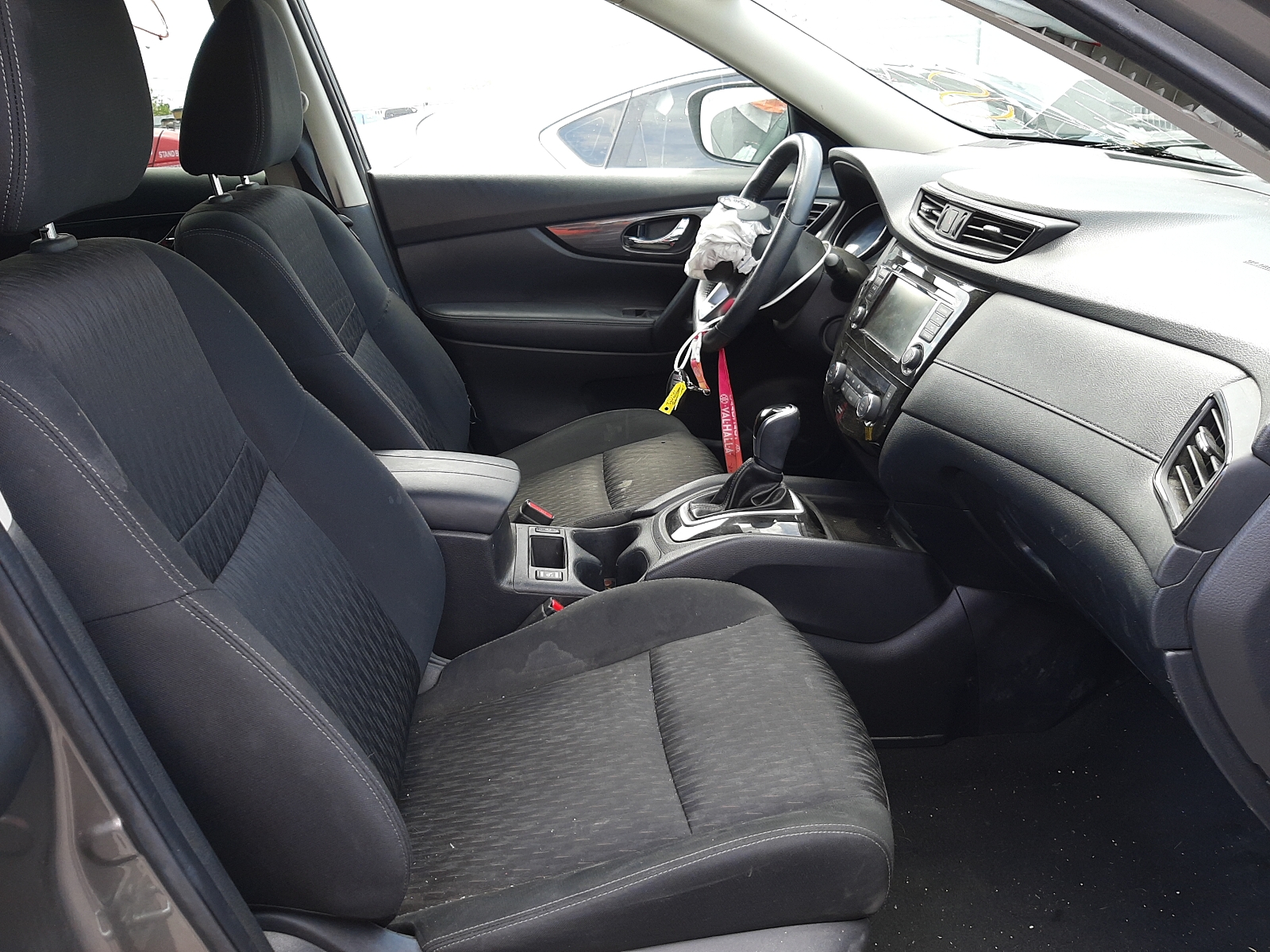 Photo 5 from auction – 2020 NISSAN ROGUE S with VIN KNMAT2MV7LP500472