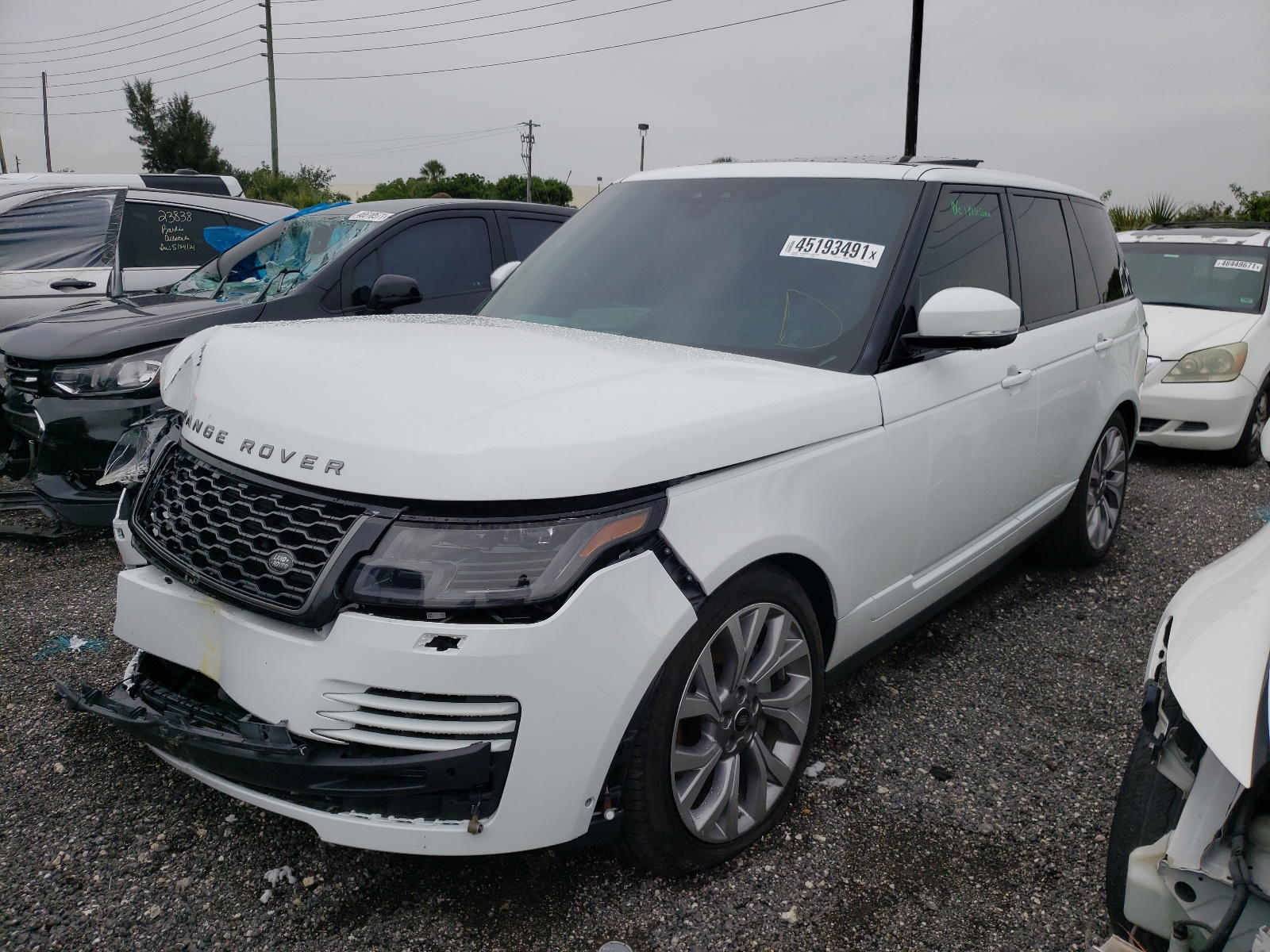 Photo 2 from auction – 2018 LAND ROVER RANGE ROVE with VIN SALGR2RV2JA396256
