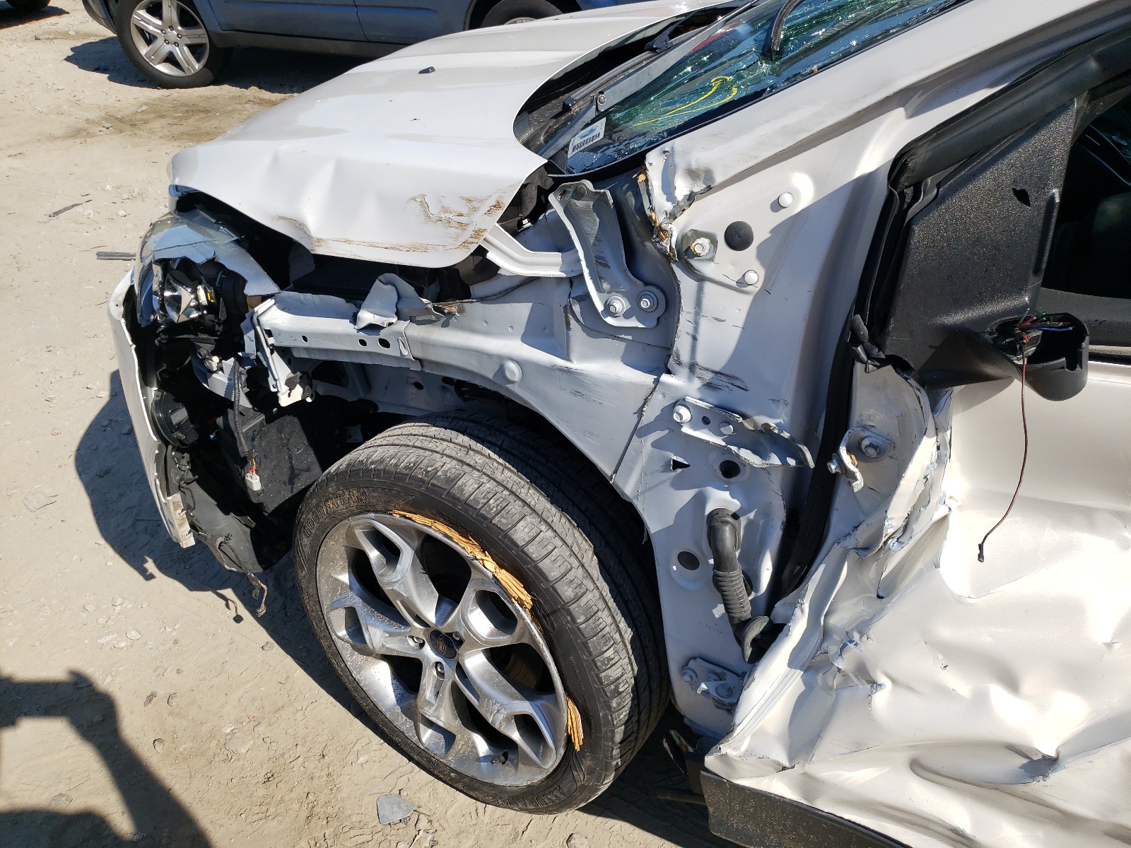 Photo 9 from auction – 2014 FORD ESCAPE TIT with VIN 1FMCU9J9XEUA18293
