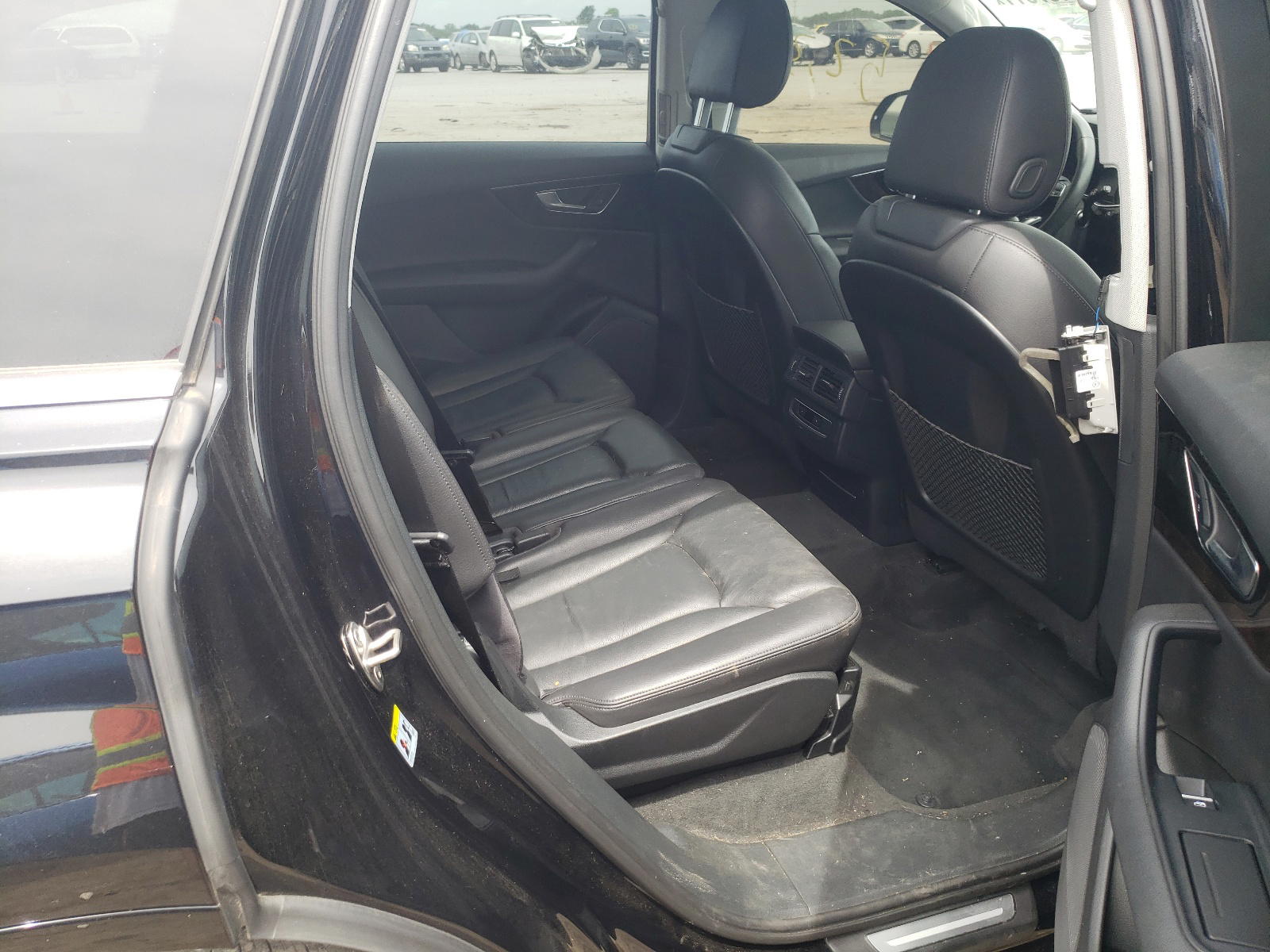Photo 6 from auction – 2017 AUDI Q7 PREMIUM with VIN WA1LAAF73HD045470