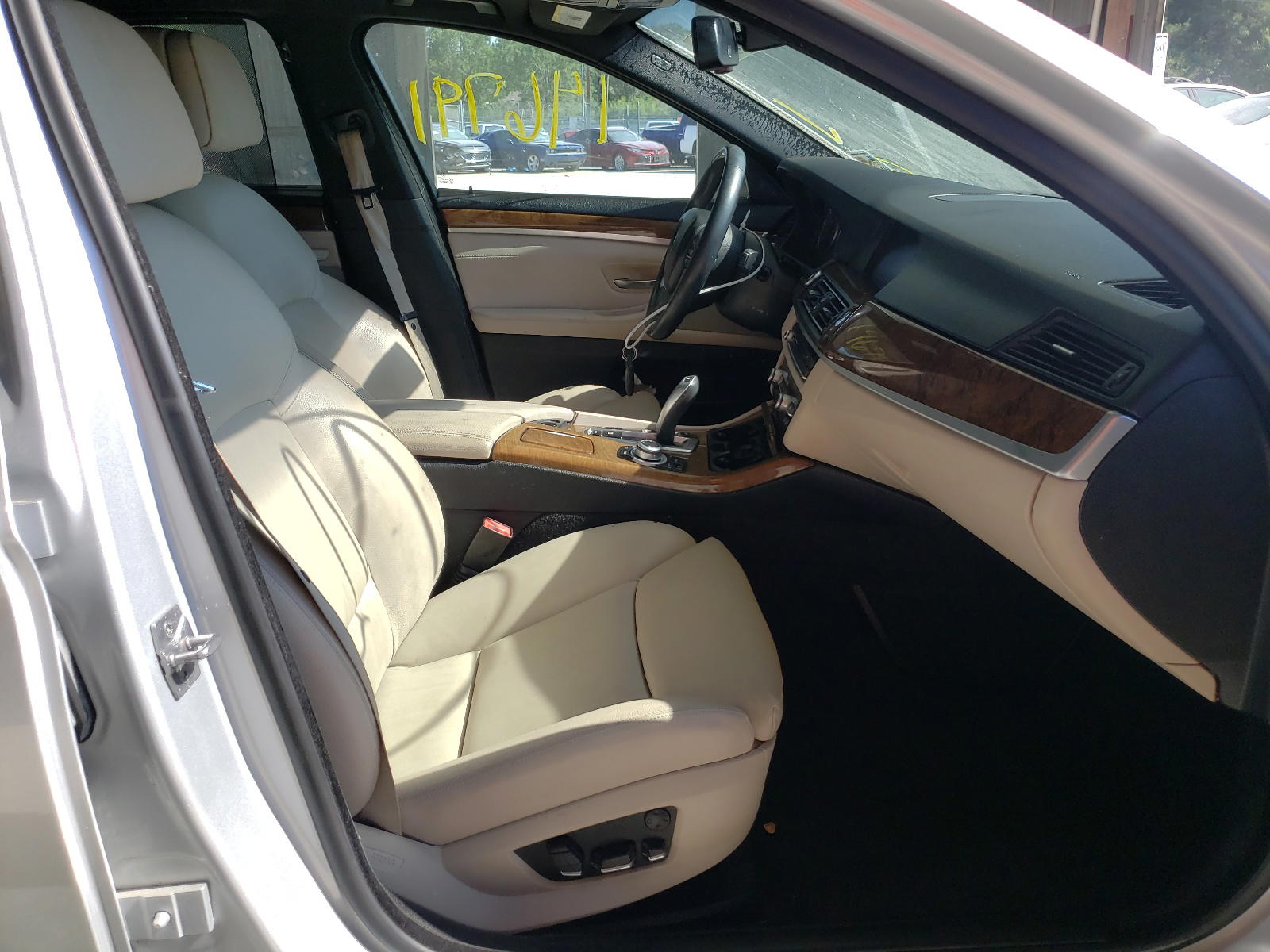 Photo 5 from auction – 2011 BMW 528 I with VIN WBAFR1C58BC743355