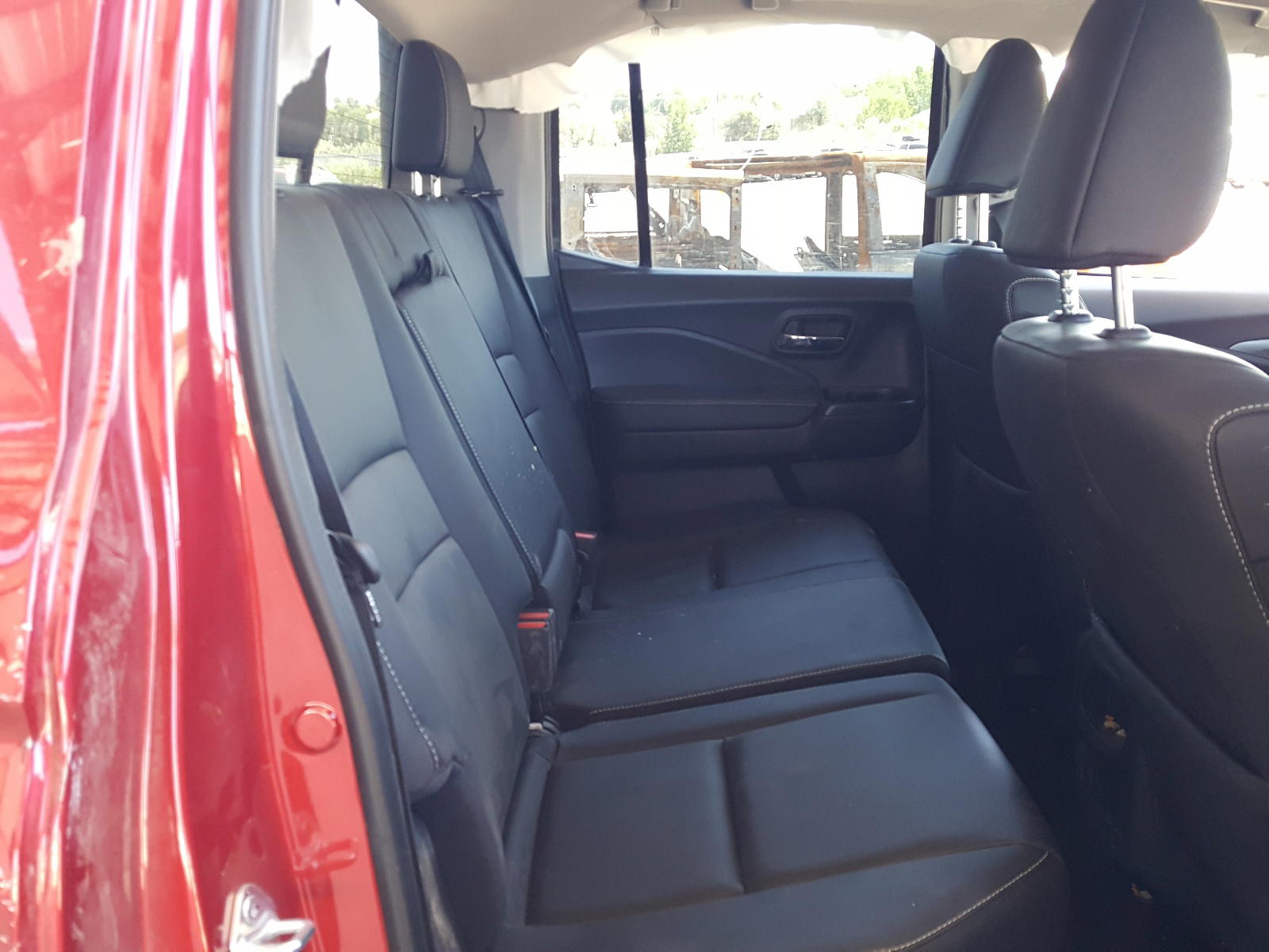 Photo 6 from auction – 2021 HONDA RIDGELINE with VIN 5FPYK3F74MB011147