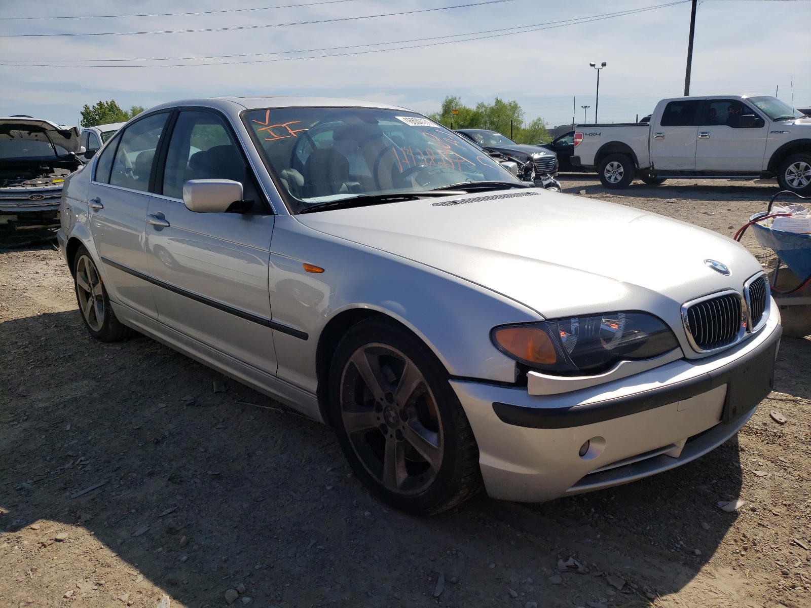 BMW 330 I 2004 with VIN WBAEV53444KM35758 - Photo from auction