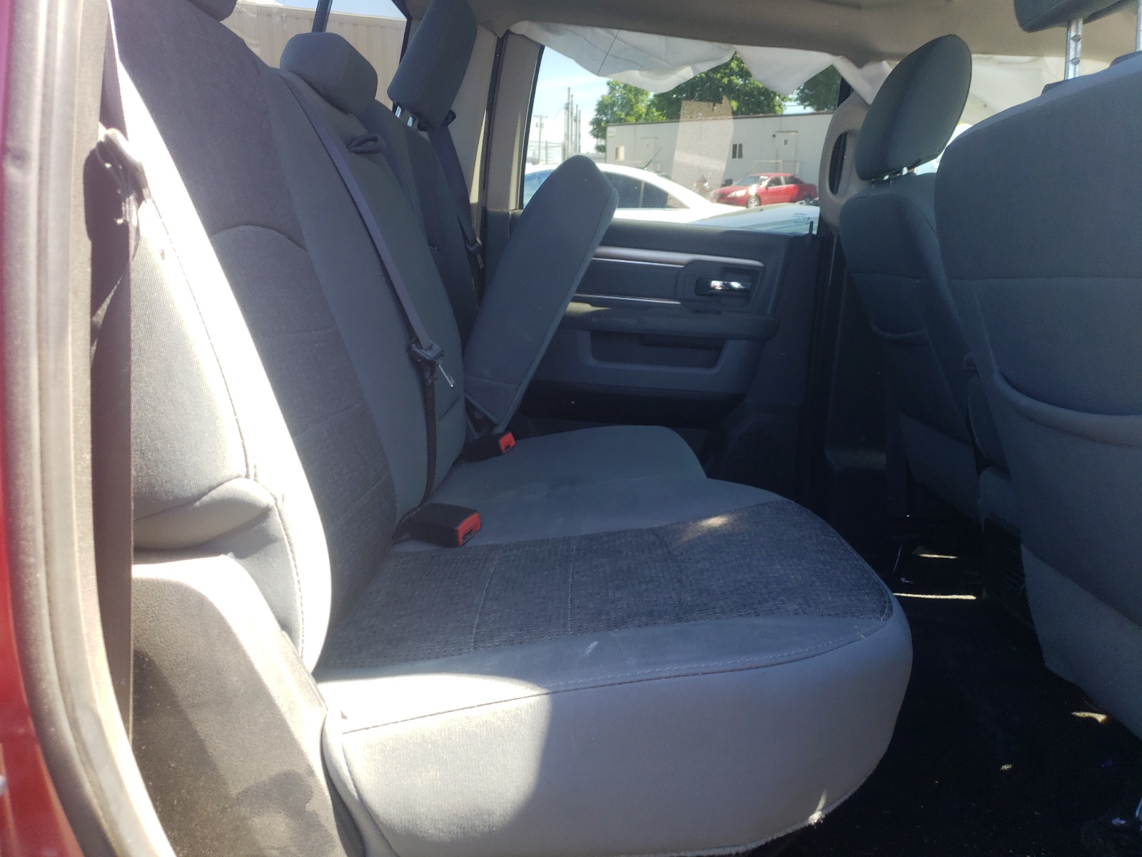 Photo 6 from auction – 2015 RAM 1500 SLT with VIN 1C6RR7LG9FS731674