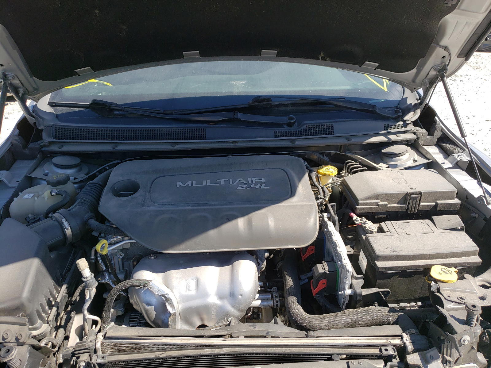 Photo 7 from auction – 2015 CHRYSLER 200 S with VIN 1C3CCCBB3FN688385