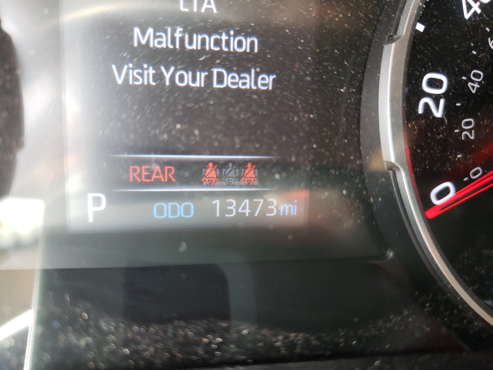 Photo 8 from auction – 2021 TOYOTA RAV4 XLE with VIN 2T3W1RFV7MC095660