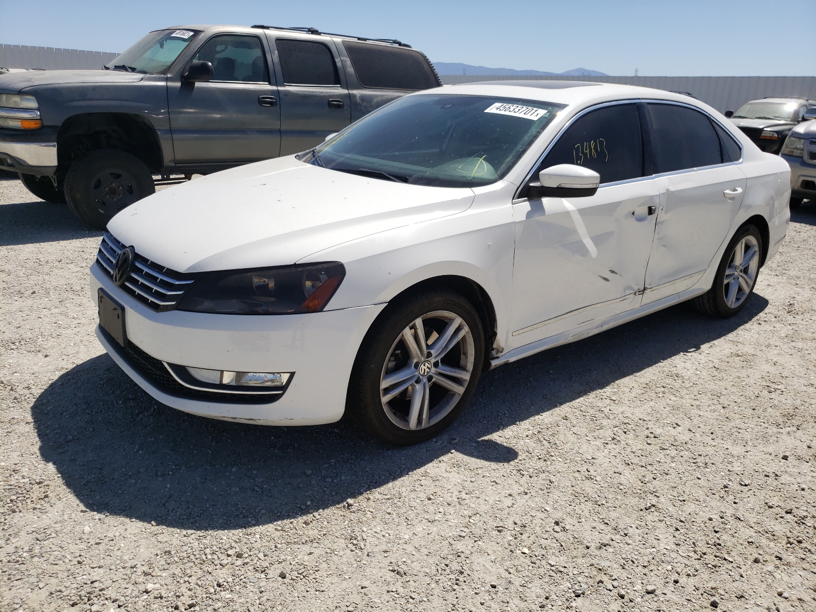 Photo 2 from auction – 2014 VOLKSWAGEN PASSAT SEL with VIN 1VWCN7A37EC091996