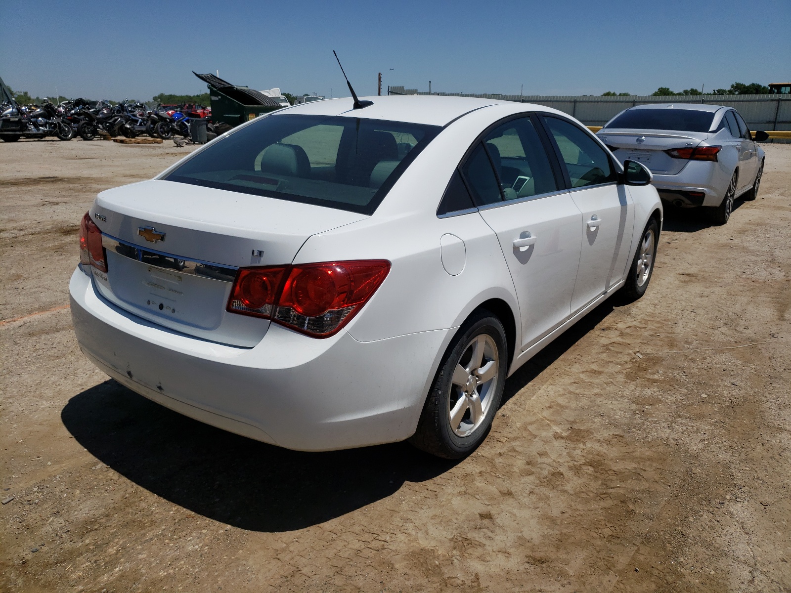 Photo 4 from auction – 2014 CHEVROLET CRUZE LT with VIN 1G1PC5SB3E7158308