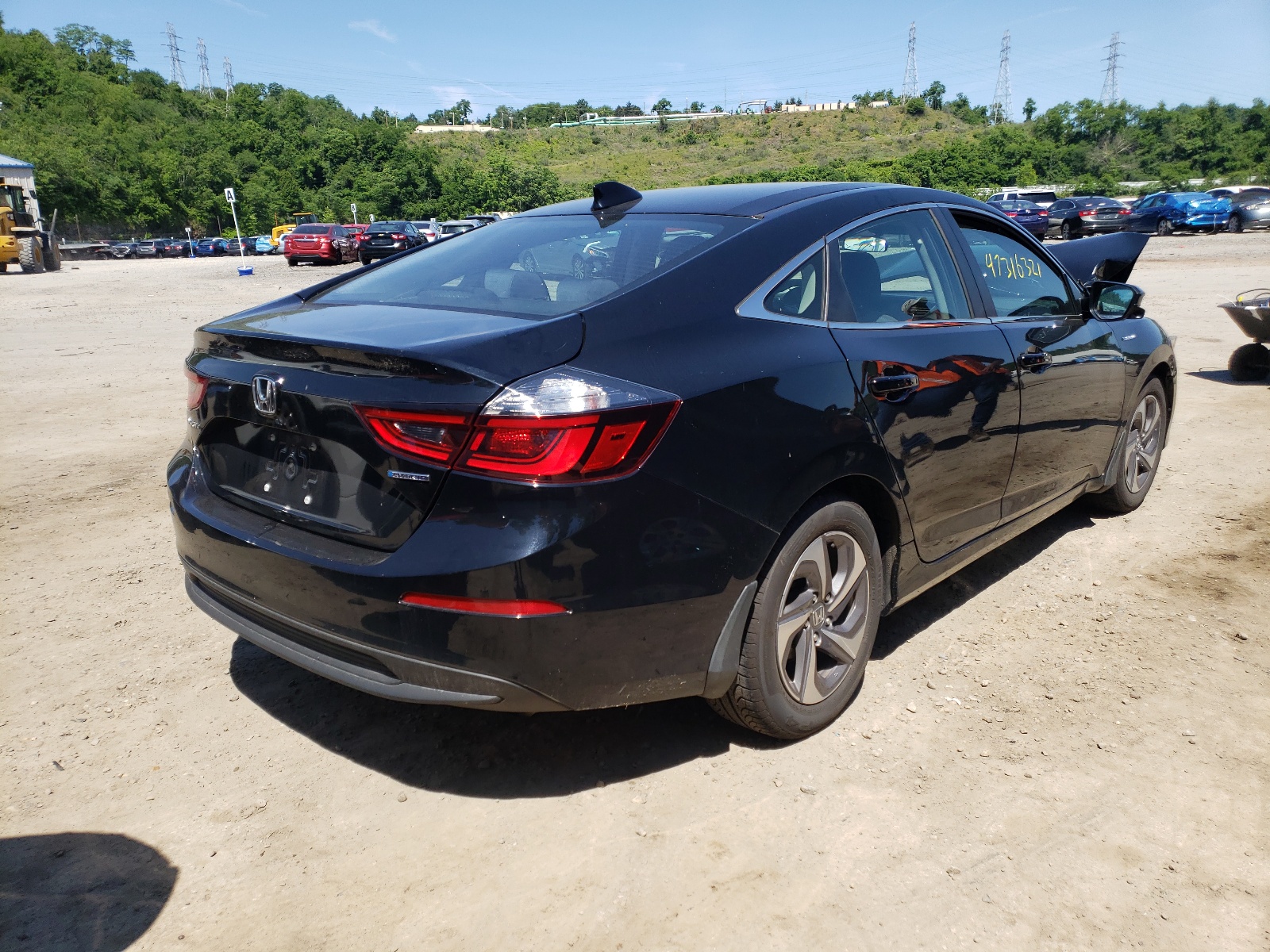 Photo 4 from auction – 2019 HONDA INSIGHT EX with VIN 19XZE4F58KE033406