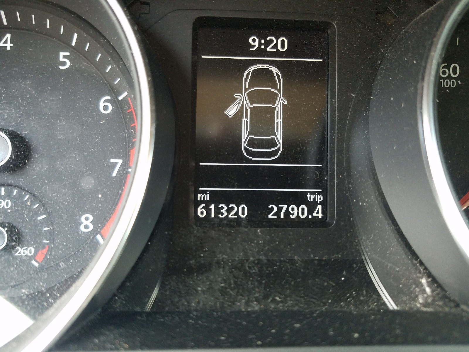 Photo 8 from auction – 2018 VOLKSWAGEN JETTA SE with VIN 3VWDB7AJ5JM229748