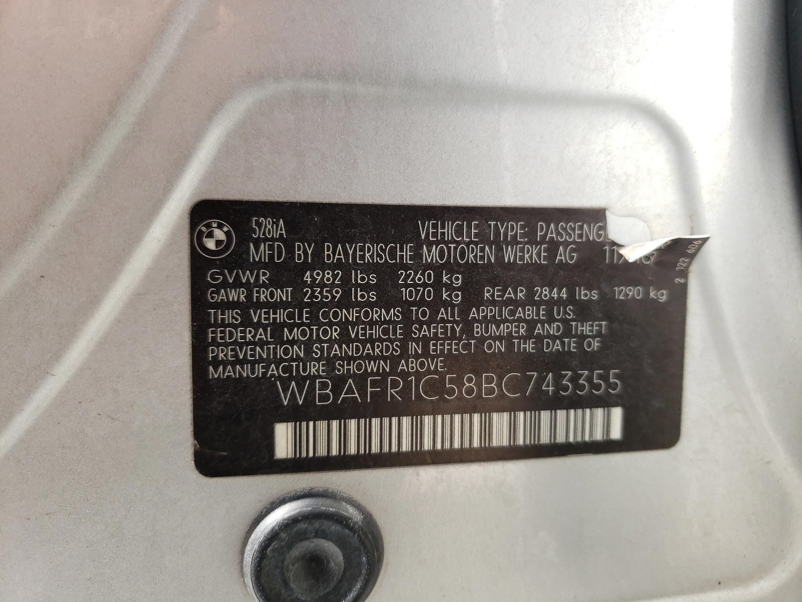 Photo 10 from auction – 2011 BMW 528 I with VIN WBAFR1C58BC743355