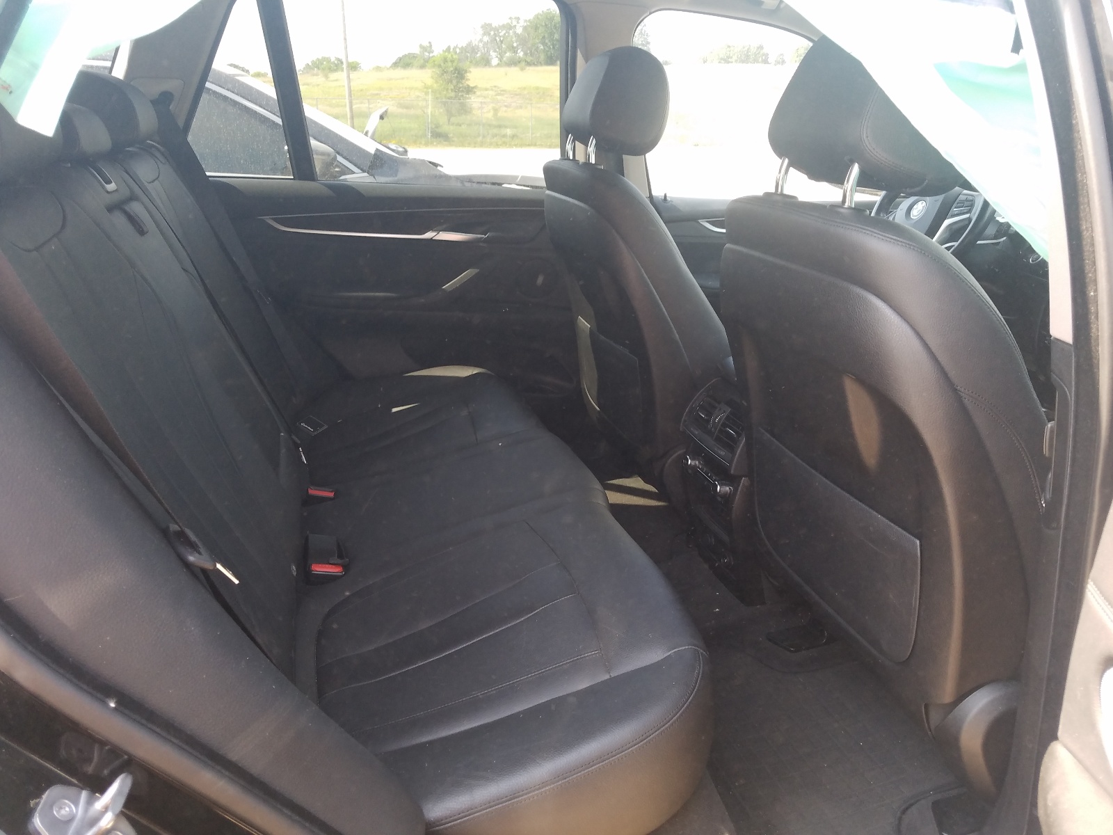 Photo 6 from auction – 2016 BMW X5 XDRIVE3 with VIN 5UXKR0C59G0P30505