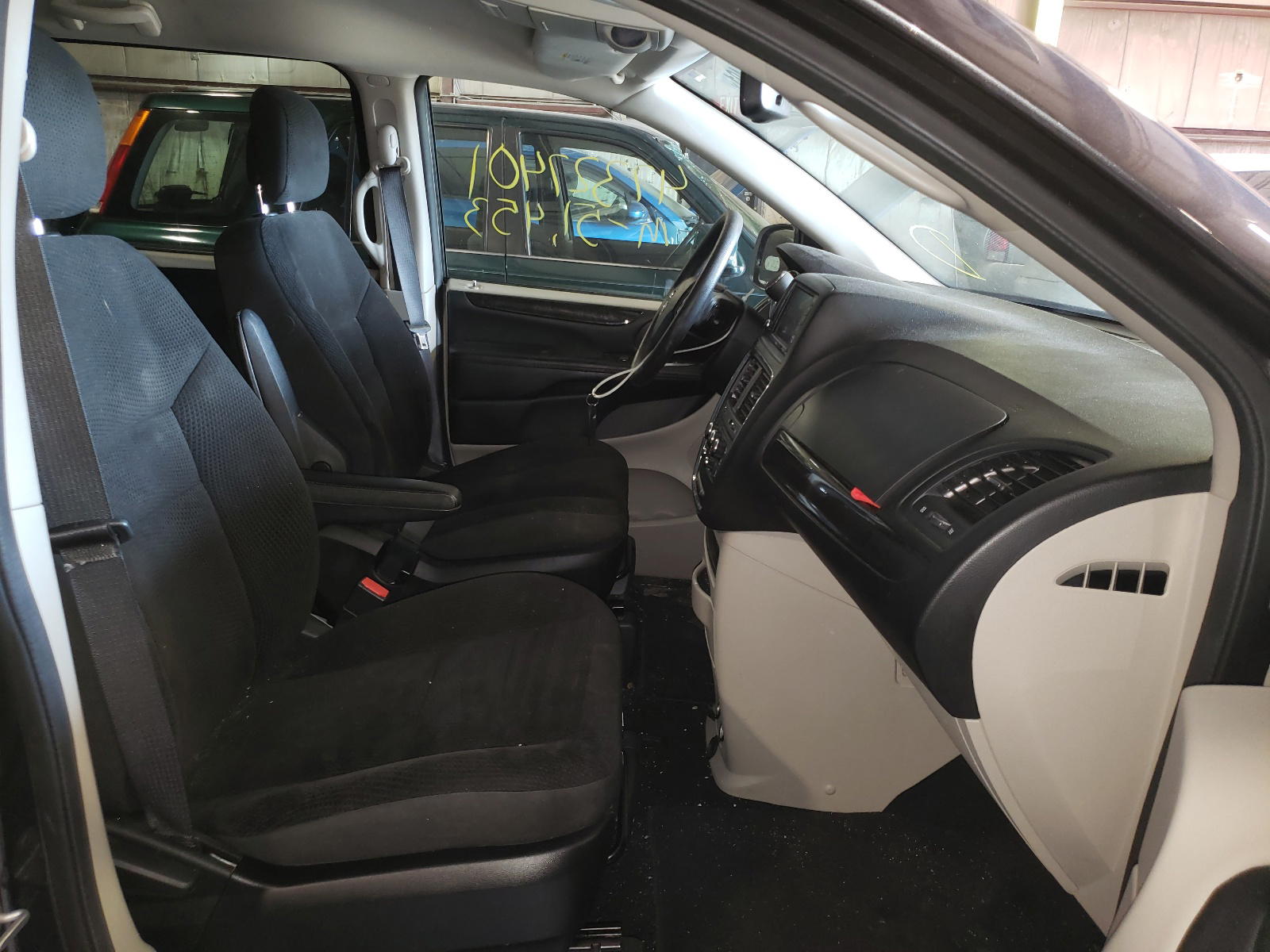 Photo 5 from auction – 2019 DODGE GRAND CARA with VIN 2C4RDGBG2KR587356