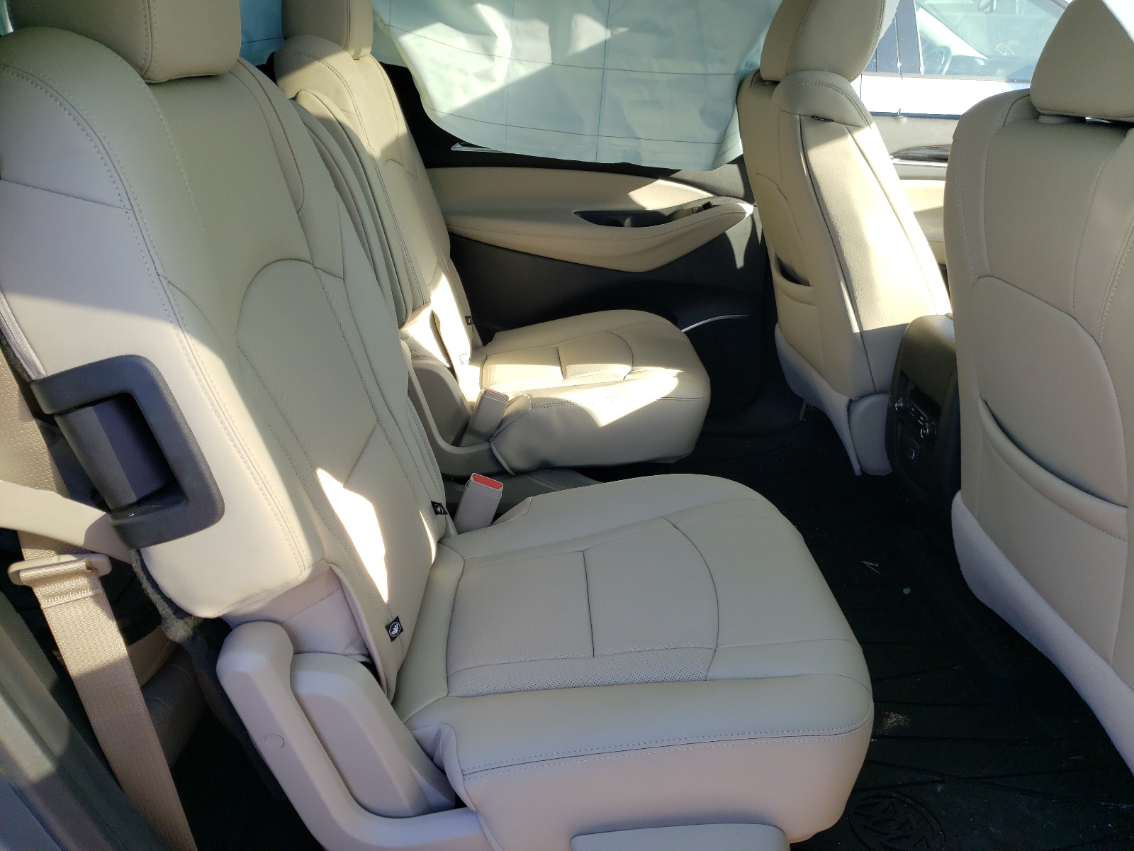 Photo 6 from auction – 2020 BUICK ENCLAVE ES with VIN 5GAERBKW5LJ297971