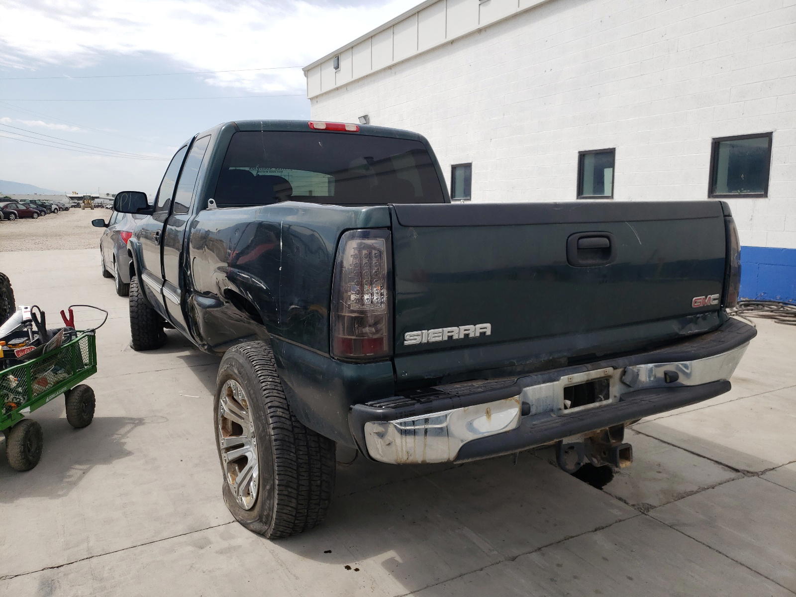 Photo 3 from auction – 2003 GMC SIERA with VIN 1GTEK19T73E379623