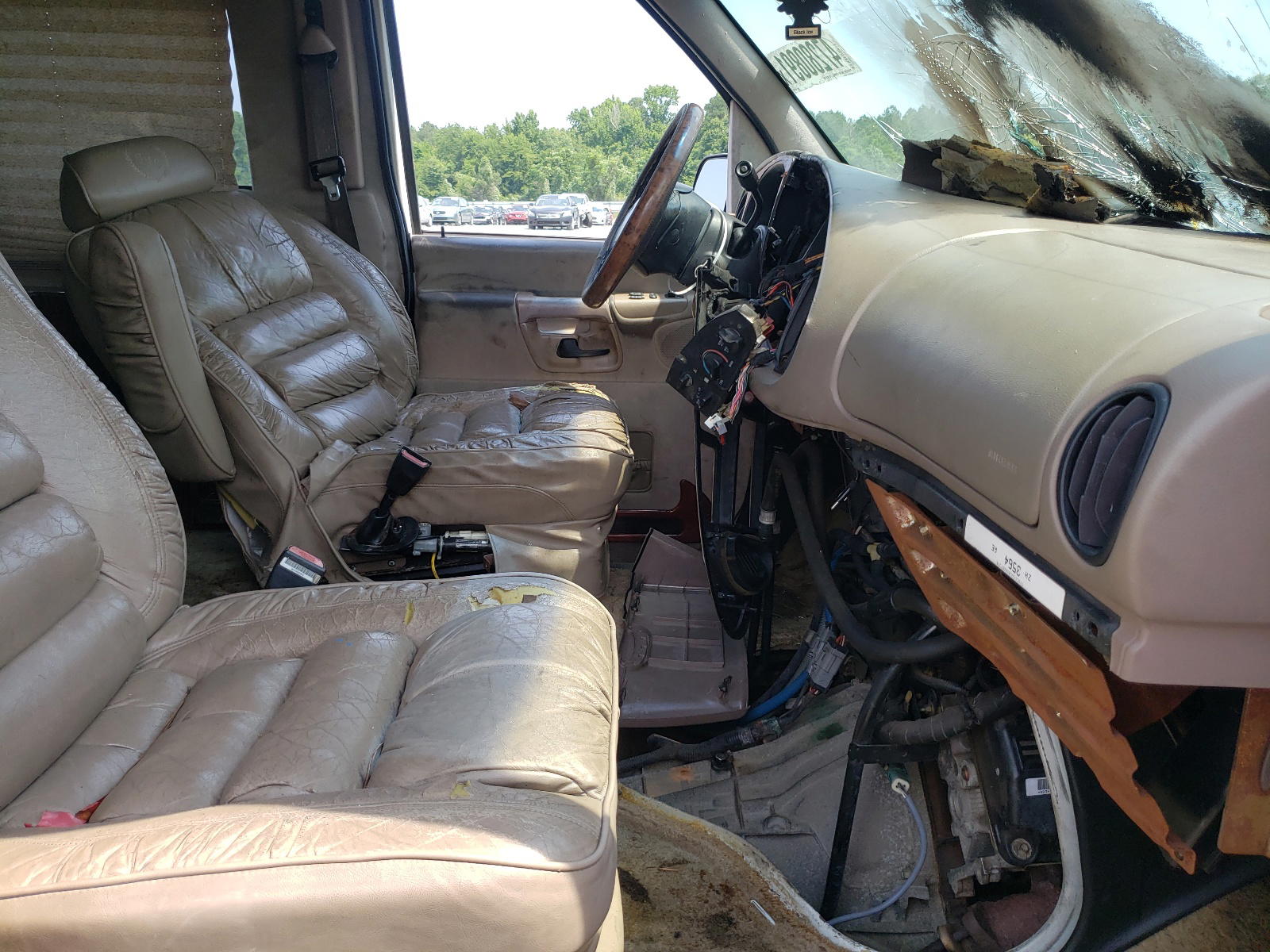 Photo 5 from auction – 1997 FORD ECONOLINE with VIN 1FDEE14L8VHA07378