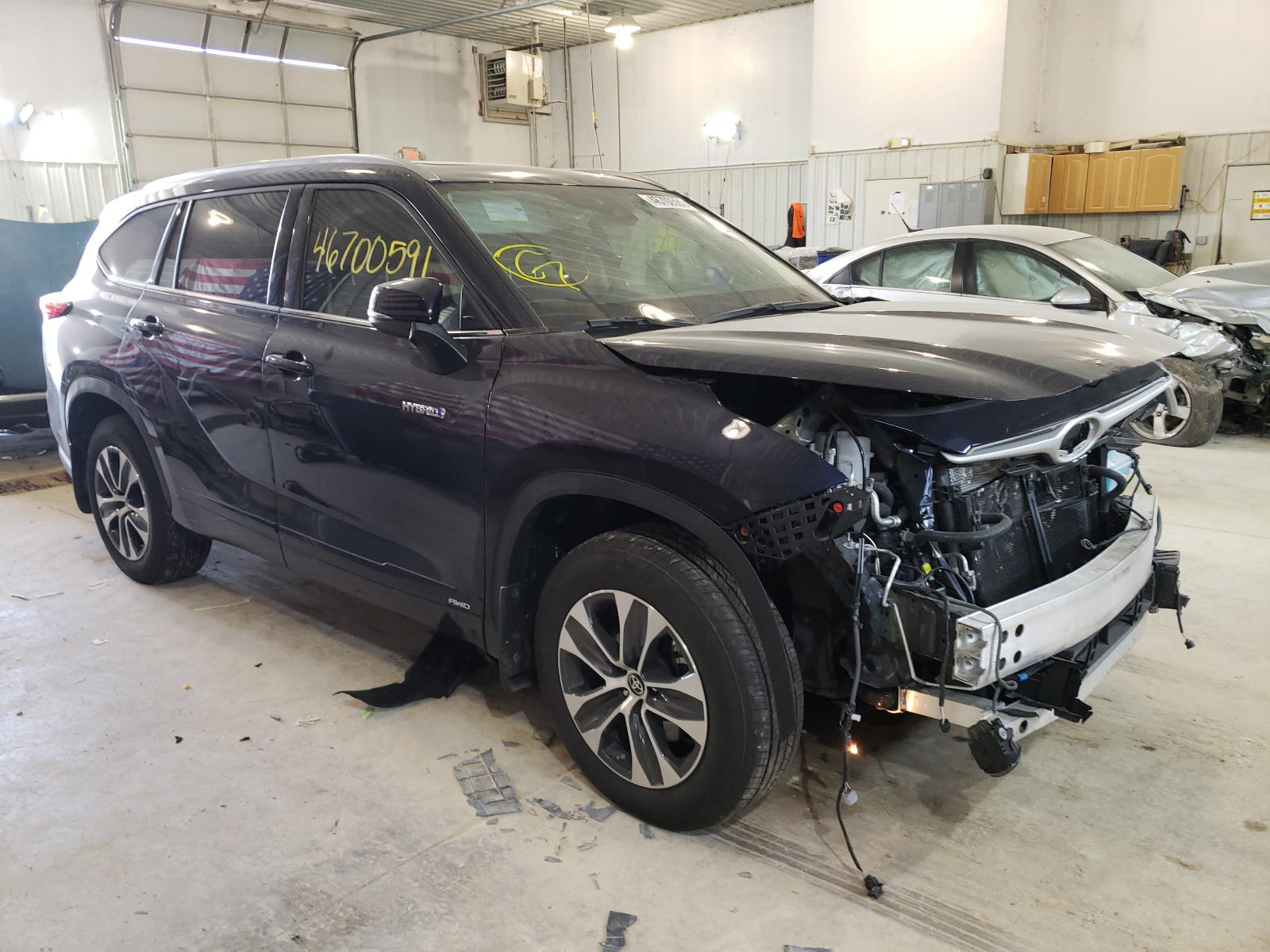 TOYOTA HIGHLANDER 2021 with VIN 5TDGBRCHXMS026185 - Photo from auction